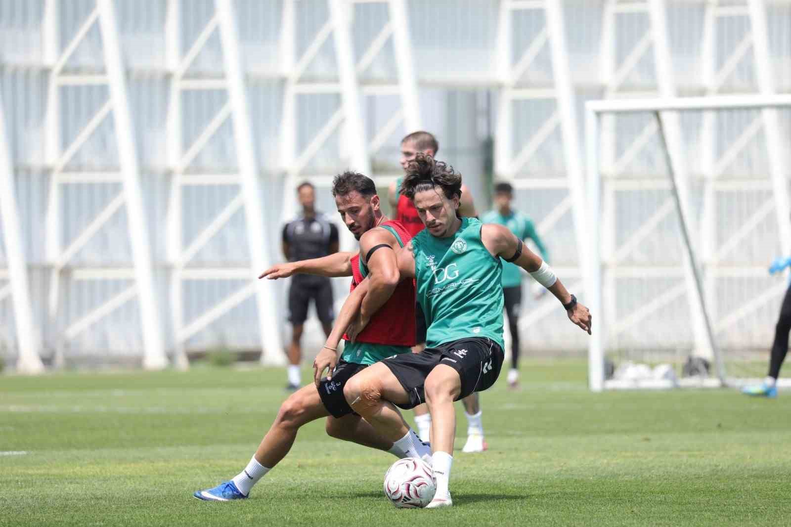 KONYASPOR, TRENDYOL SÜPER LİG’İN 2. HAFTASINDA DEPLASMANDA FENERBAHÇE İLE KARŞI KARŞIYA GELECEĞİ MÜCADELENİN HAZIRLIKLARINA DEVAM EDİYOR.