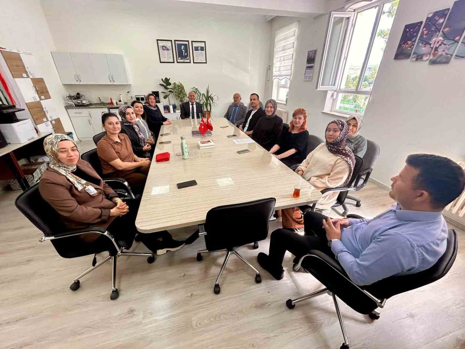 BAŞKAN DEMİRTAŞ," EĞİTİME YAPILAN HER YATIRIM, GELECEĞE YAPILAN EN DEĞERLİ YATIRIMDIR"