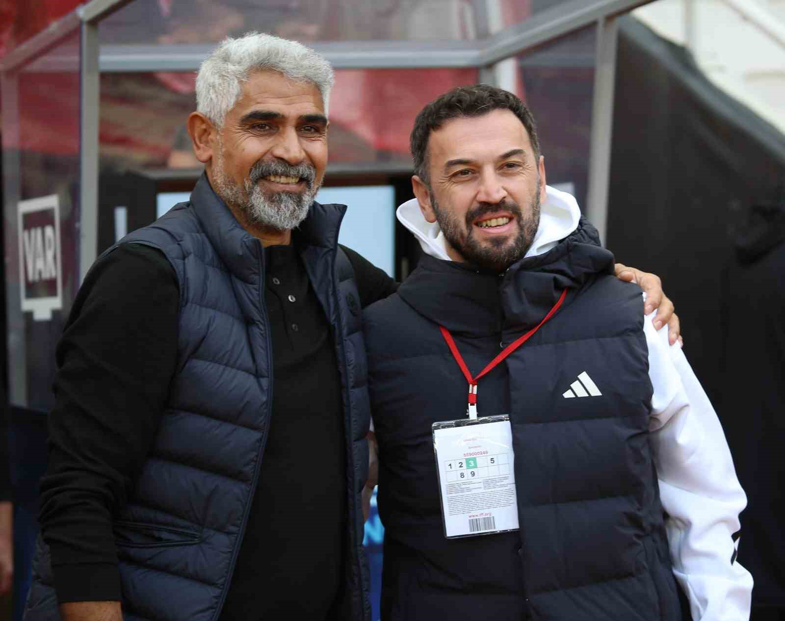 TRENDYOL 1. LİG'İN 11. HAFTASINDA SİVASSPOR, EVİNDE KARŞILAŞTIĞI SARIYER İLE 1-1 BERABERE KALDI.