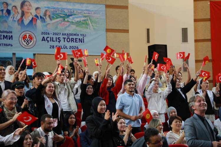 KIRGIZİSTAN-TÜRKİYE MANAS ÜNİVERSİTESİ (KTMÜ), 2026-2027 EĞİTİM-ÖĞRETİM YILINA DÜZENLENEN AÇILIŞ TÖRENİYLE BAŞLADI