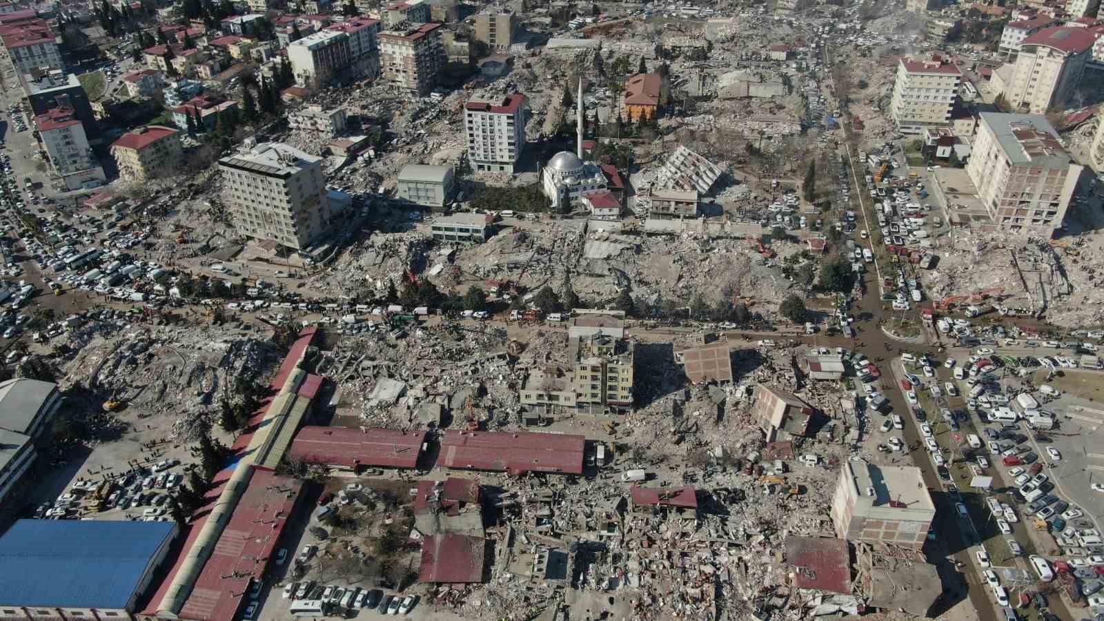 BÖLGENİN DEPREM SONRASI YIKILMIŞ HALİ (ARŞİV)