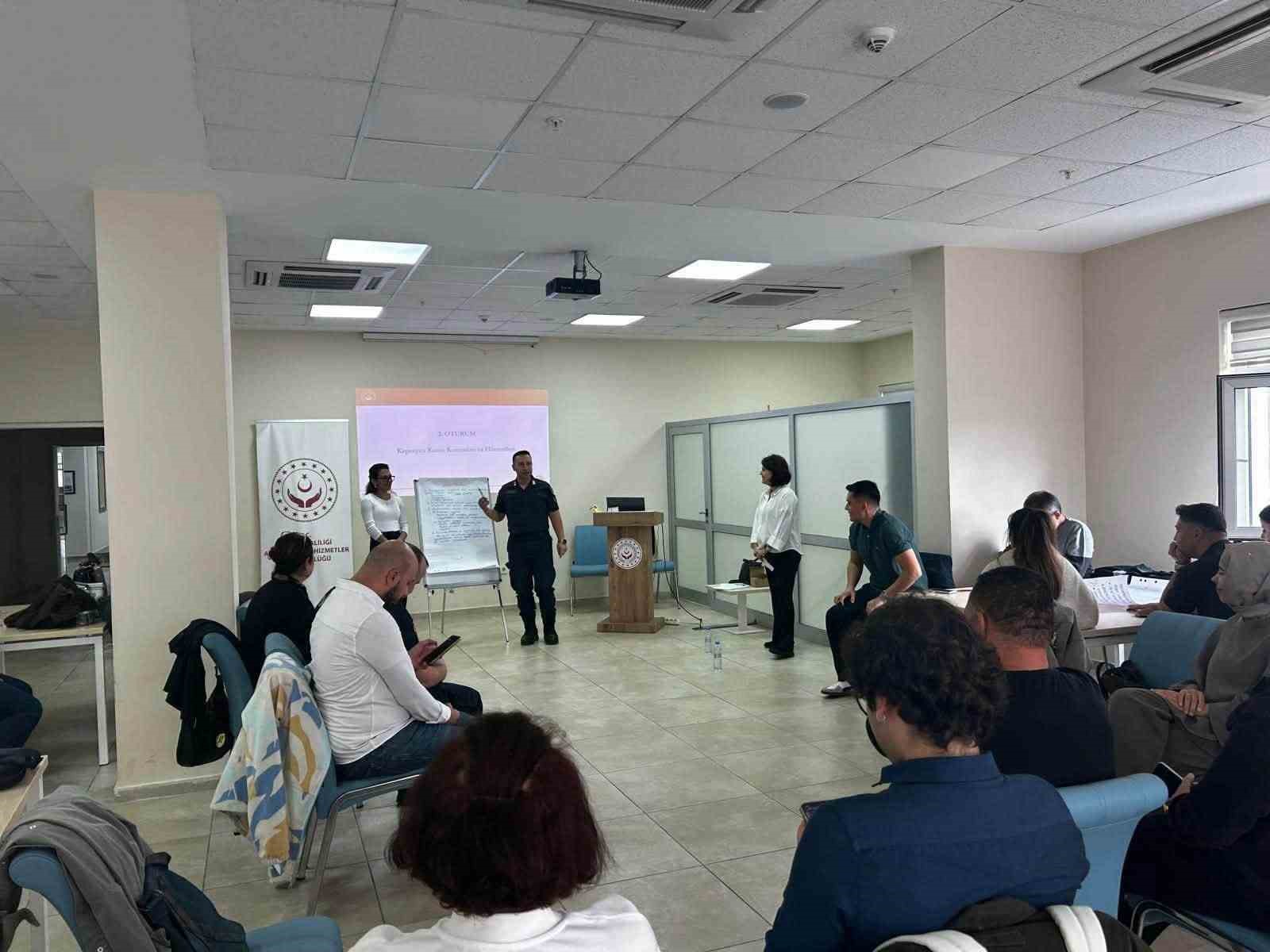 MUĞLA’DA KAMU PERSONELİNE SOSYAL İÇERME EĞİTİMİ VERİLDİ
