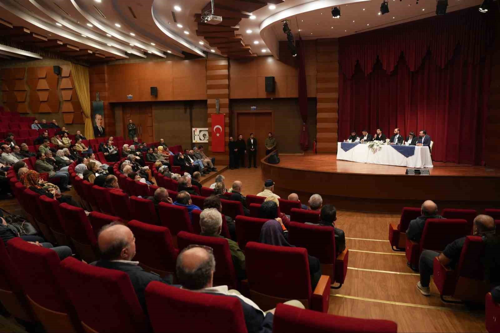 TUZLA BELEDİYE BAŞKANI AV. EREN ALİ BİNGÖL, 2023 YILINDA YIKIMI GERÇEKLEŞTİRİLEN PENGUEN SİTESİ’NDE YAŞANAN MAĞDURİYETİN GİDERİLECEĞİNİ AÇIKLADI. HAK SAHİPLERİYLE BİR ARAYA GELEREK SORUNLARINI BİZZAT DİNLEYEN BİNGÖL, SİTENİN TUZLA BELEDİYESİ TARAFINDAN YENİDEN YAPILACAĞINI DUYURDU.