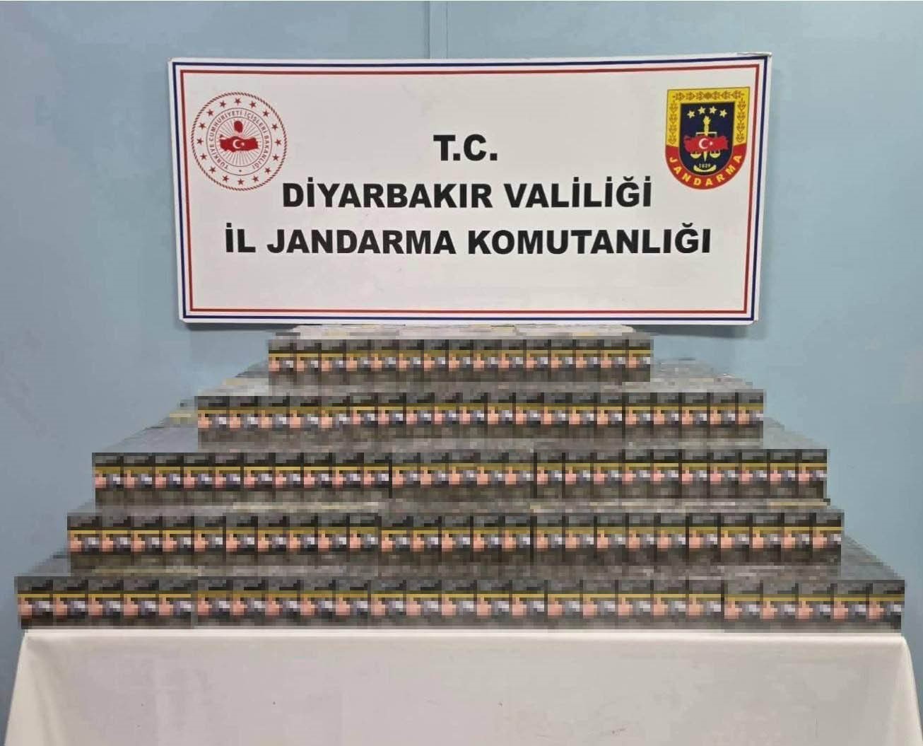 DİYARBAKIR'DA ÇOK SAYIDA GÜMRÜK KAÇAĞI MALZEME ELE GEÇİRİLDİ