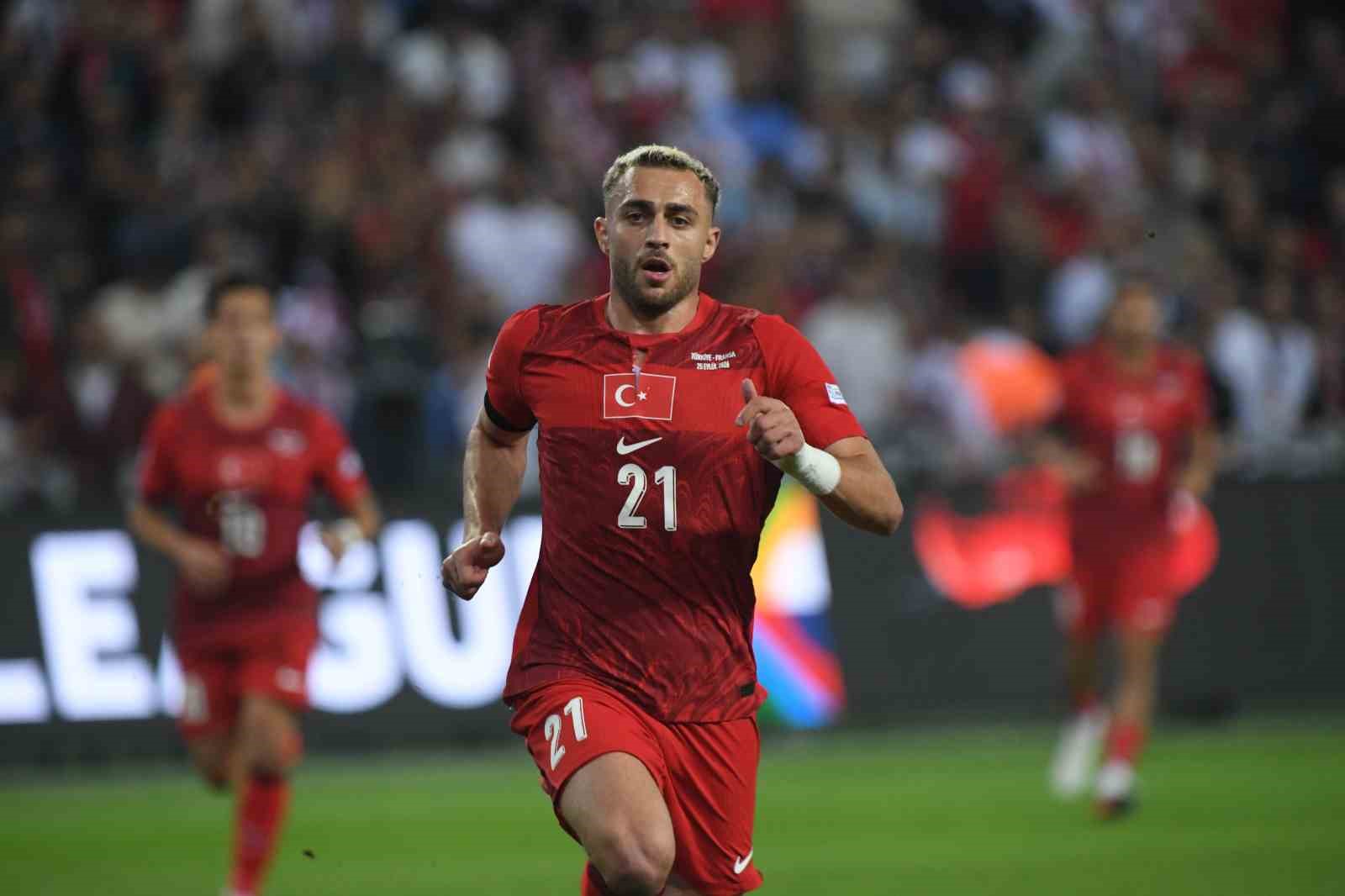 A MİLLİ FUTBOL TAKIMI, UEFA ULUSLAR A LİGİ 1. GRUP İLK MAÇINDA FRANSA İLE KOCAELİ'DE KARŞILAŞIYOR. MÜCADELENİN İLK YARISI GOLSÜZ EŞİTLİKLE TAMAMLANDI.