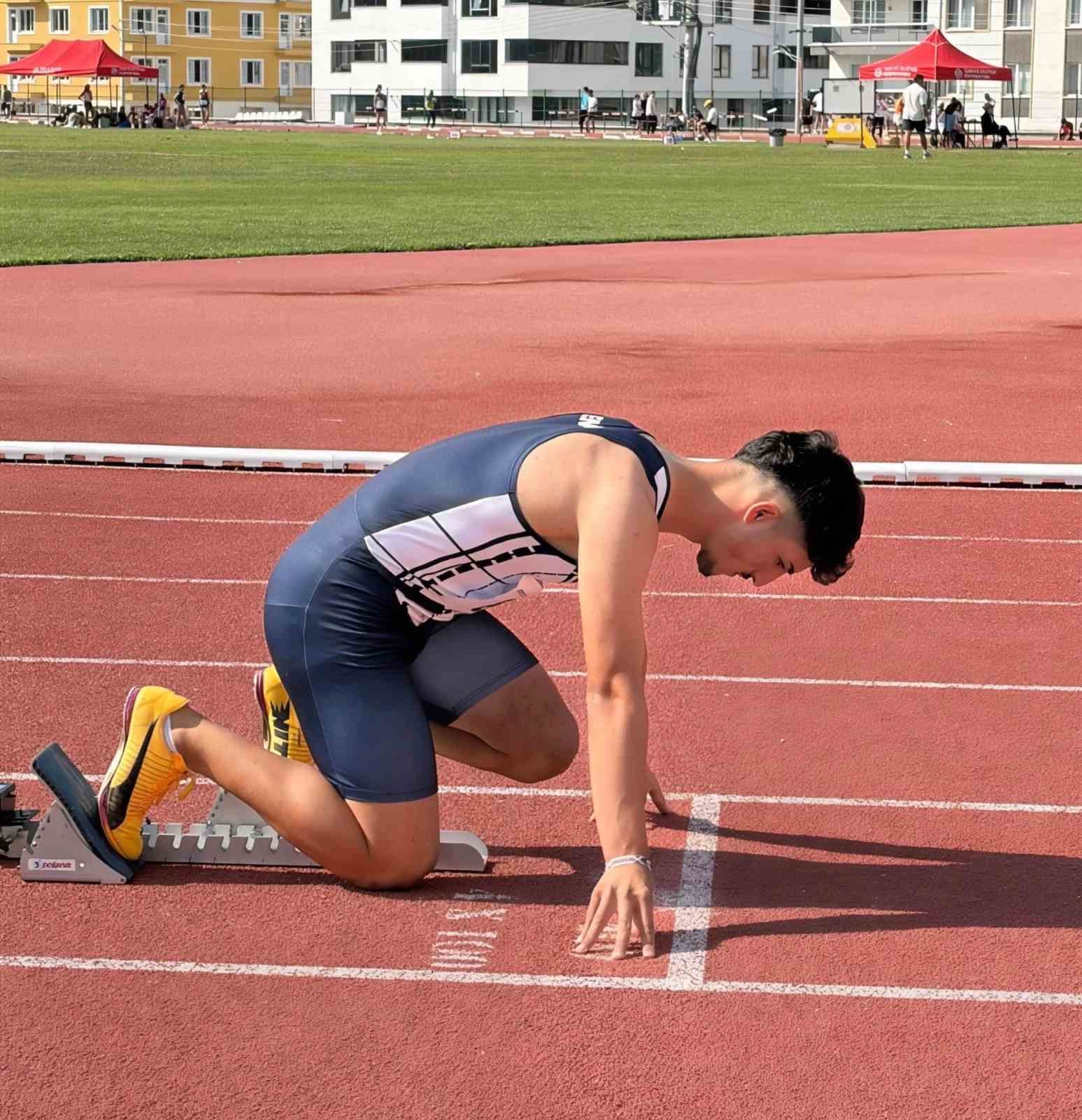 KAYSERİ NEVA ATLETİZM SPOR KULÜBÜ’NÜN MİLLİ ATLETİ EMRE BASUT; İTALYA’DA ELDE ETTİĞİ 52.34’LÜK DERECESİYLE SENEGAL’İN DAKAR KENTİNDE DÜZENLENECEK 2026 YAZ GENÇLİK OLİMPİYAT OYUNLARI VİZESİNİ ALDI.