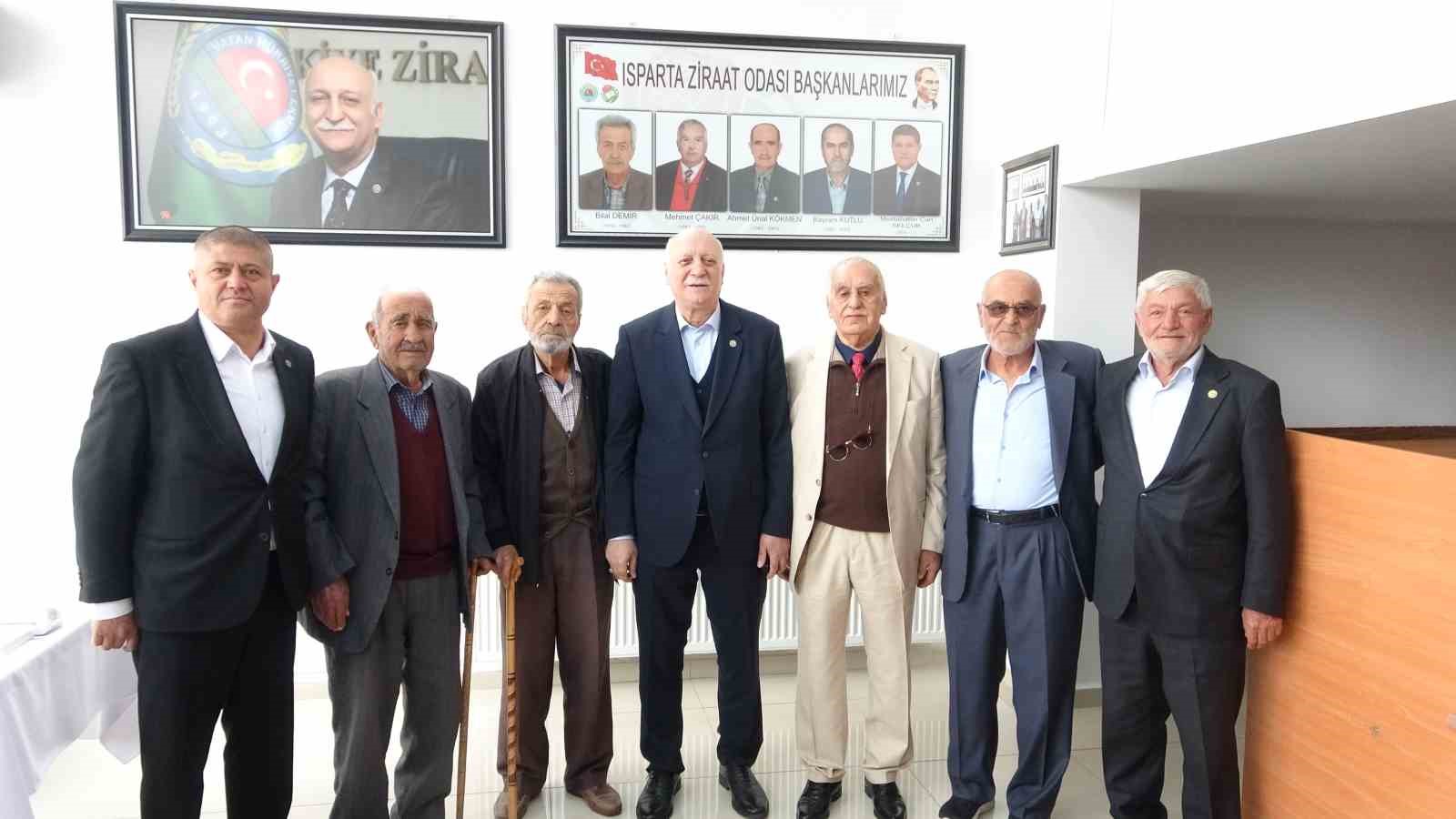 TÜRKİYE ZİRAAT ODALARI BİRLİĞİ (TZOB) GENEL BAŞKANI ŞEMSİ BAYRAKTAR, ISPARTA ZİRAAT ODASI BAŞKANLIĞI'NI ZİYARET ETTİ.