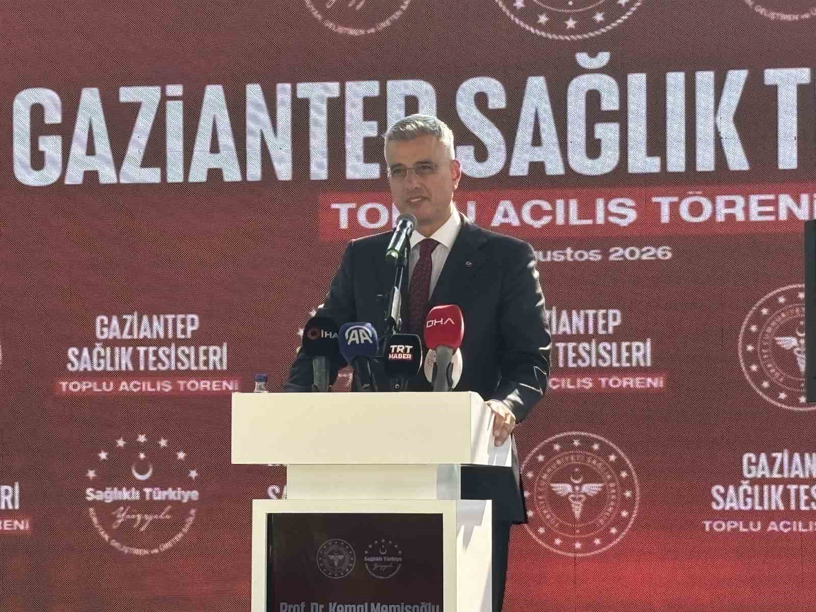 SAĞLIK BAKANI PROF. DR. KEMAL MEMİŞOĞLU, GAZİANTEP'TE TOPLU SAĞLIK HİZMETLERİ AÇILIŞ TÖRENİNE KATILDI