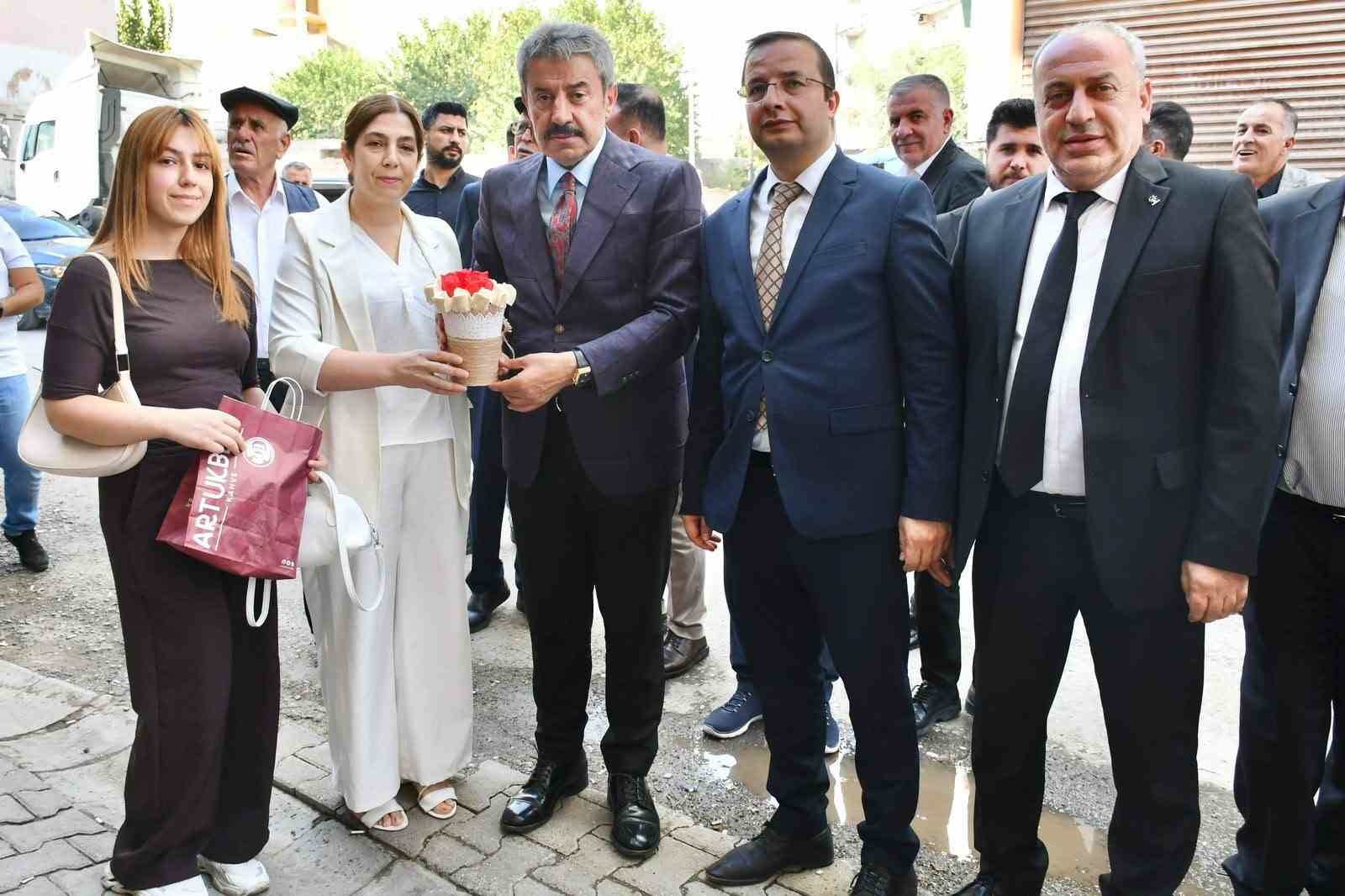 AK PARTİ ŞIRNAK MİLLETVEKİLİ ARSLAN TATAR, CİZRE BULMUŞLAR KÖYÜ SOSYAL YARDIMLAŞMA VE DAYANIŞMA DERNEĞİNDE KÖY SAKİNLERİYLE BİR ARAYA GELEREK "MİLLİ DAYANIŞMA, KARDEŞLİK VE DEMOKRASİ" SÜRECİNE İLİŞKİN ÖNEMLİ MESAJLAR VERDİ