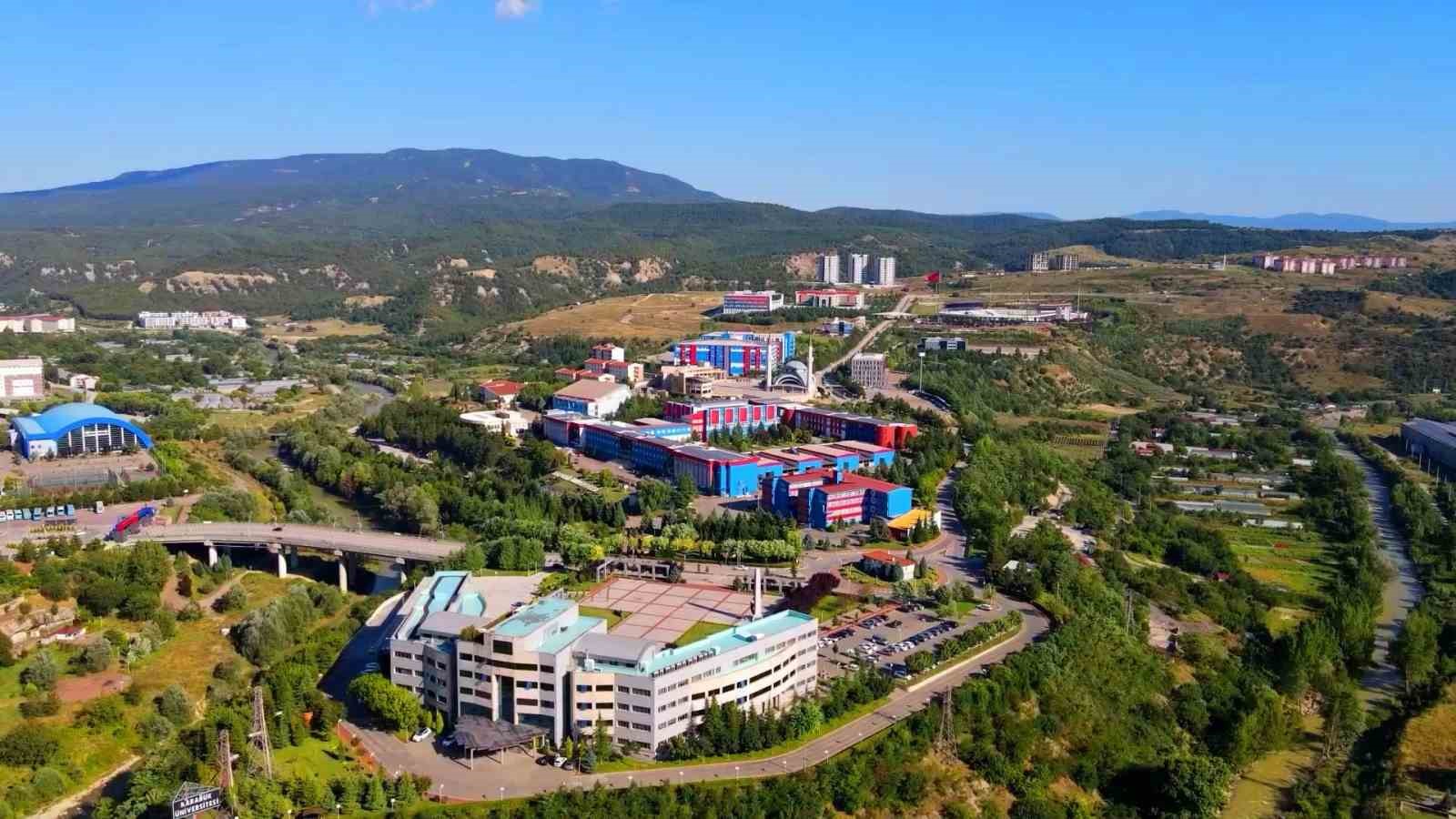 YÜKSEKÖĞRETİM KURUMLARI SINAVI (YKS) YERLEŞTİRME SONUÇLARINA GÖRE KARABÜK ÜNİVERSİTESİNİN (KBÜ) MERKEZİ YERLEŞTİRME KAPSAMINDAKİ LİSANS VE ÖN LİSANS PROGRAMLARINDA DOLULUK ORANI YÜZDE 99,54 OLARAK GERÇEKLEŞTİ.