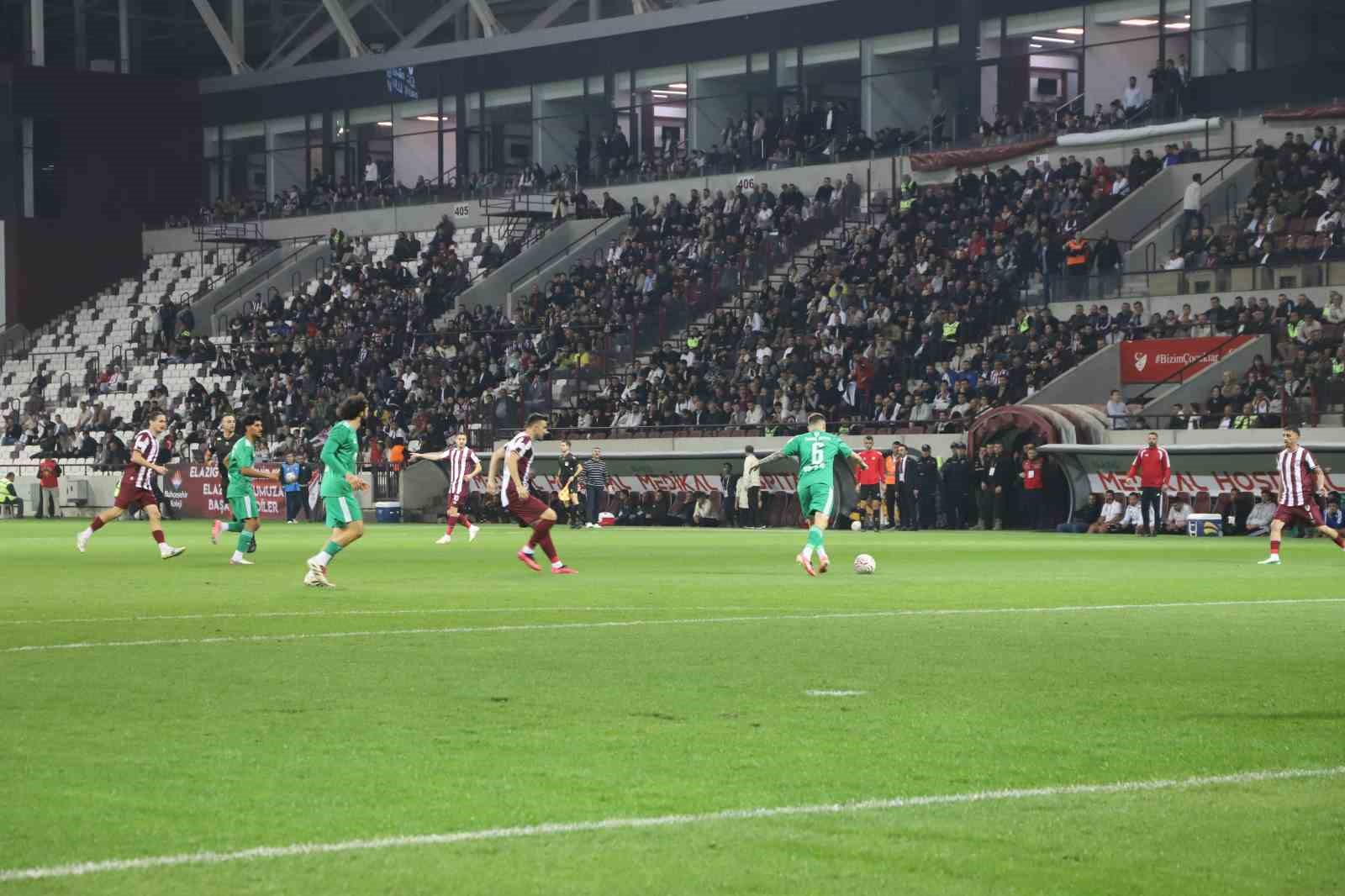 NESİNE 2. LİG: ELAZIĞSPOR: 3 – ARNAVUTKÖY BELEDİYESPOR: 0