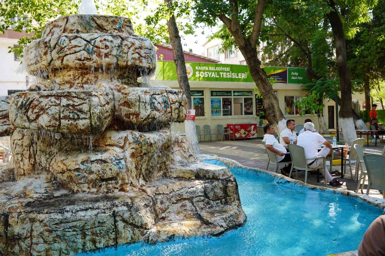 KAHTA’DA SOSYAL YAŞAMA DEĞER KATAN YENİ BİR TESİS DAHA HİZMETE GİRDİ