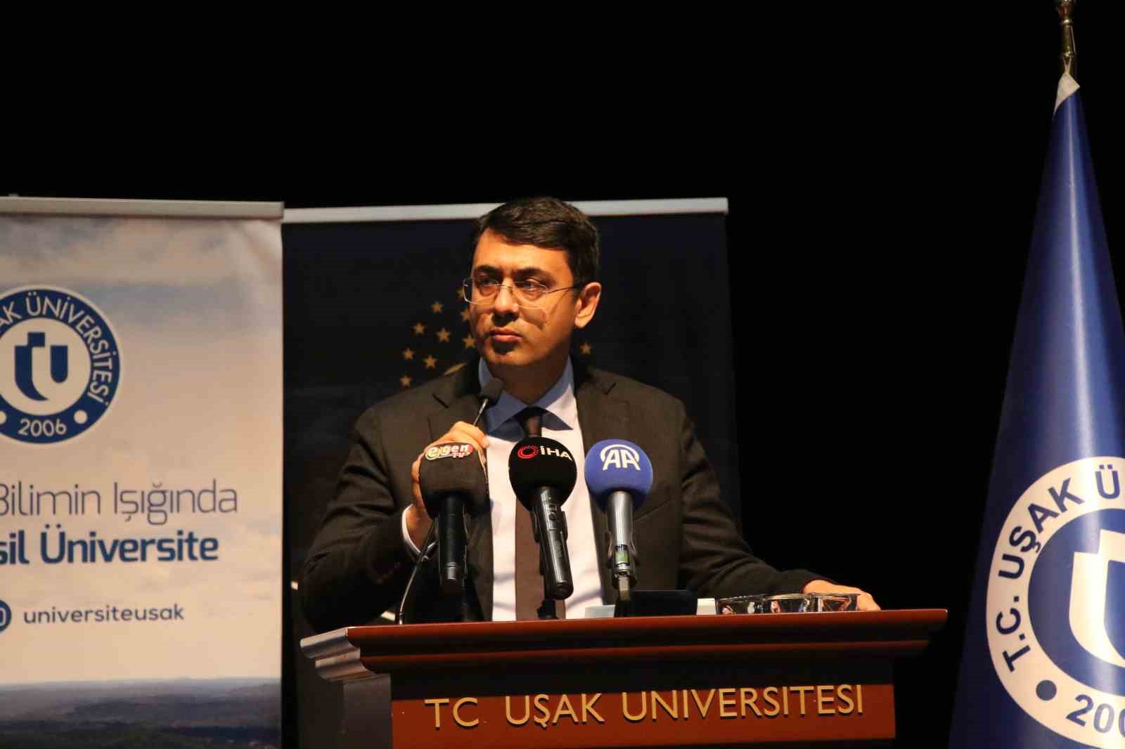 UŞAK VALİSİ SERDAR KARTAL.
