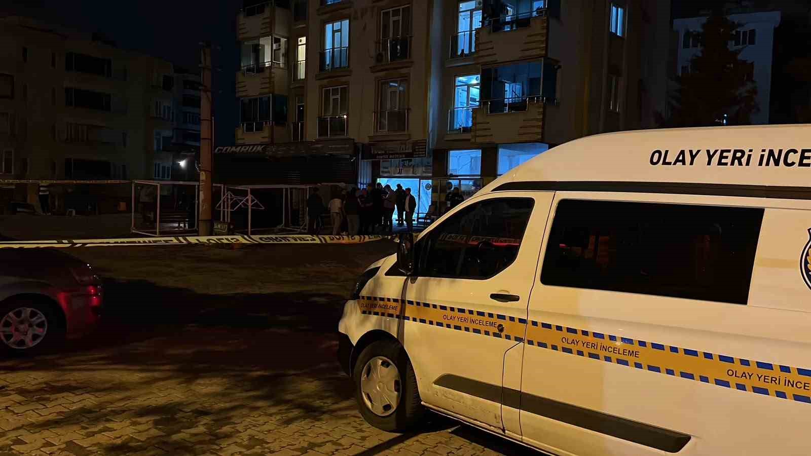 KAHRAMANMARAŞ'TAKİ BİR HALI YIKAMACIDA MEYDANA GELEN BIÇAKLI KAVGADA 2 KİŞİ YARALANDI