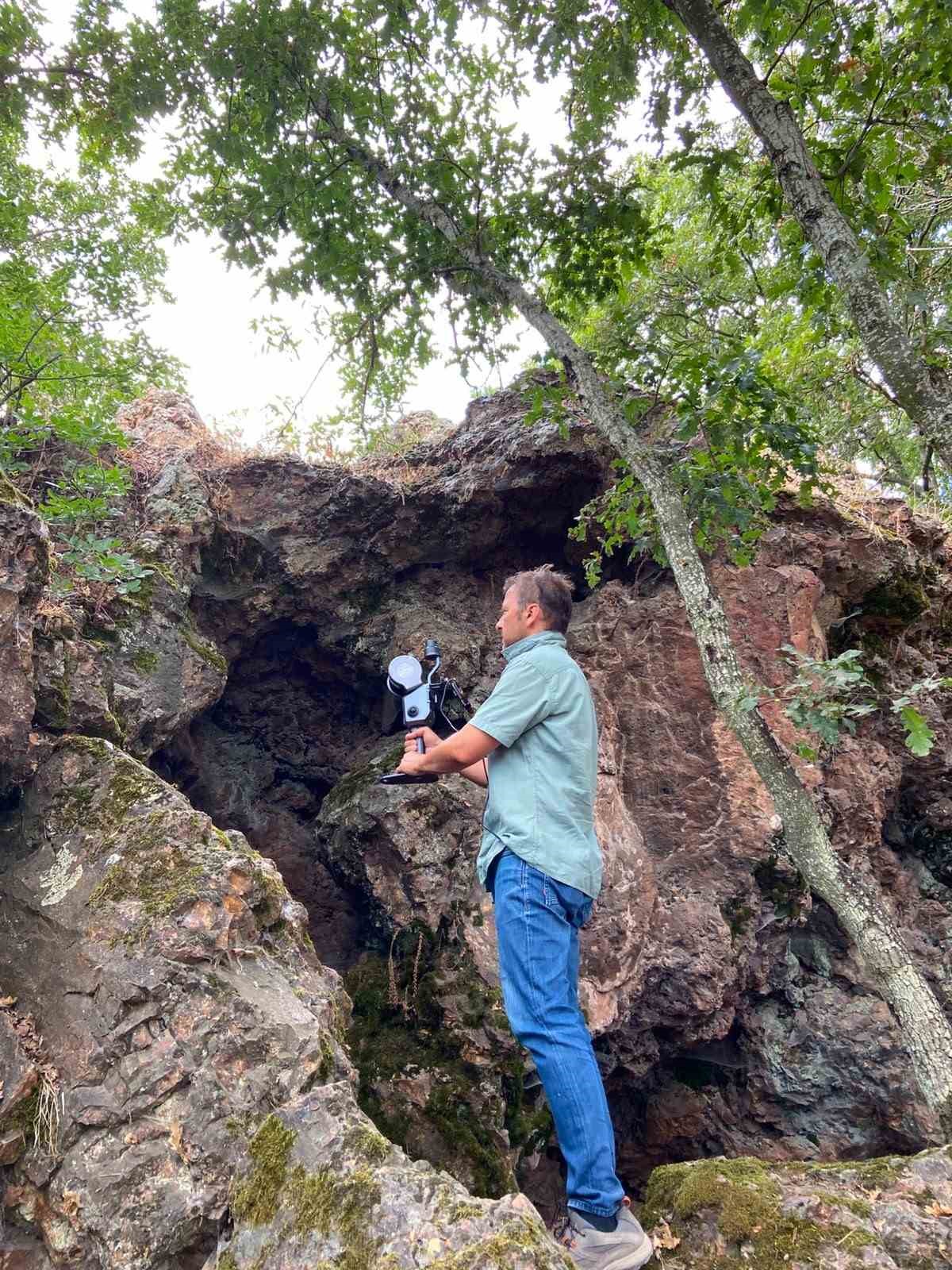 ÇANAKKALE'NİN ÇAN İLÇESİNE BAĞLI BAHADIRLI KÖYÜ SINIRLARI İÇERİSİNDE 2017 YILINDAN BU YANA DEVAM EDEN İNKAYA MAĞARASI KAZI ÇALIŞMALARINDA BU YIL GEÇMİŞ YILLARDA TARİHLENDİRME YAPILAN 86 BİN YILLIK HAYAT İZLERİ BULUNAN BÖLGEDE E-DNA UYGULAMASI YAPILACAK.