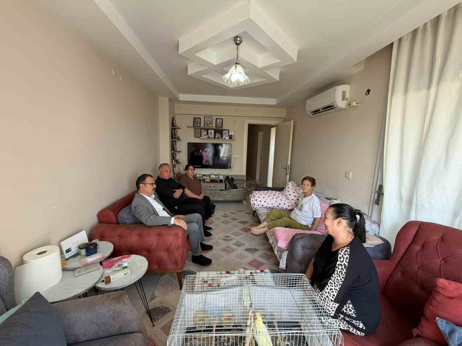 AYDIN’IN SULTANHİSAR İLÇESİNDE "AİLE OCAĞIMIZ SULTANHİSAR" PROJESİ KAPSAMINDA HANE ZİYARETLERİ GERÇEKLEŞTİRİLDİ.