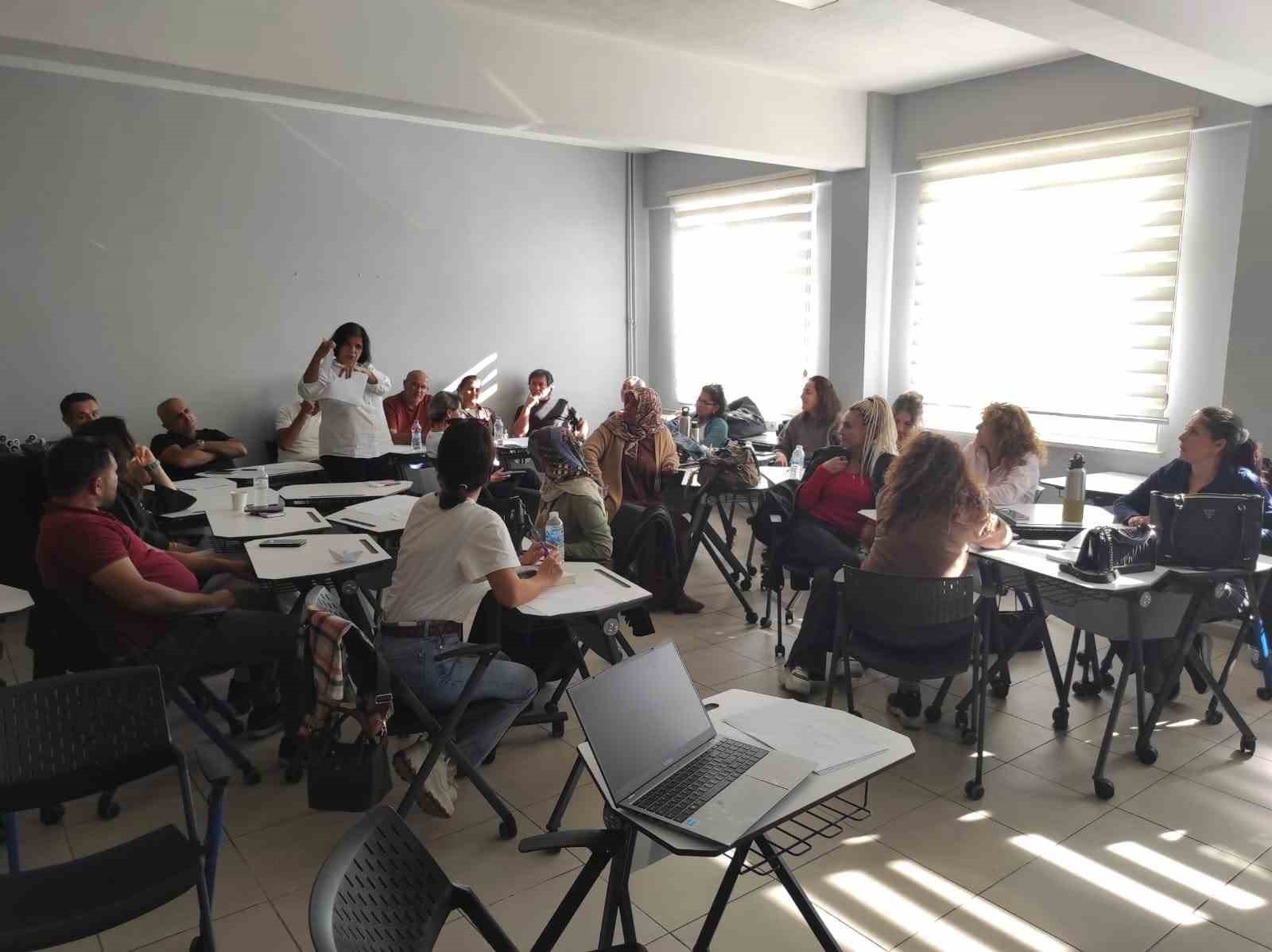KÖYCEĞİZ’DE TÜRKİYE YÜZYILI MAARİF MODELİ SEMİNERİ DÜZENLENDİ