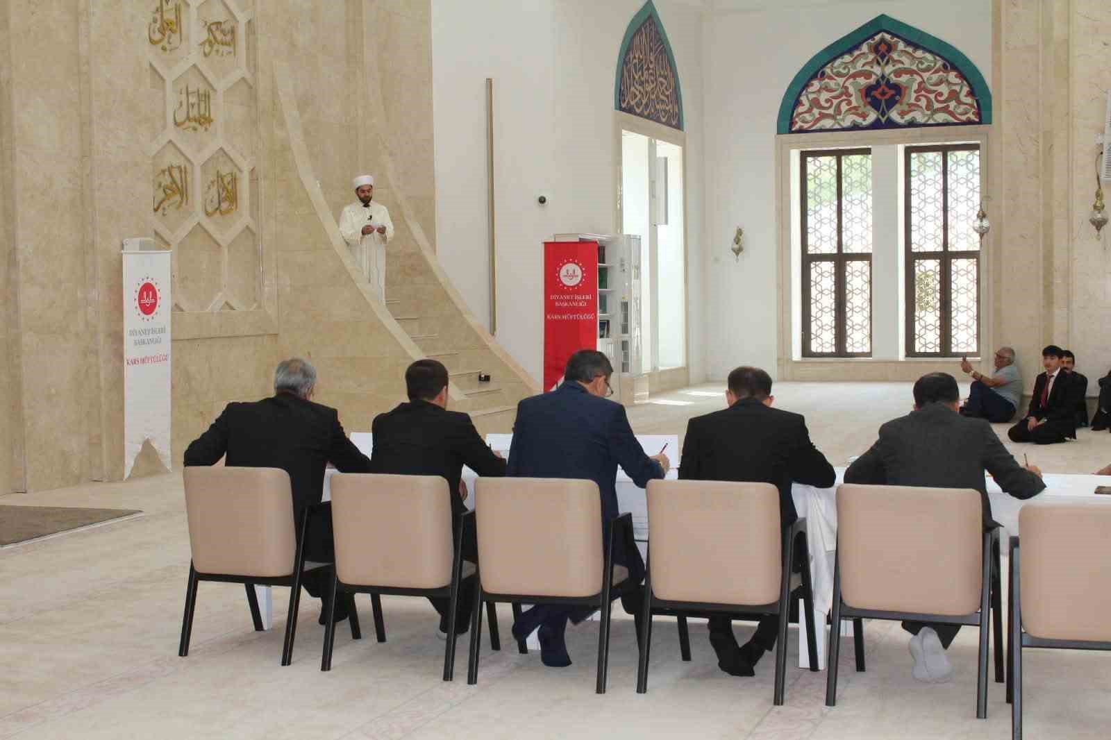 KARS’TA “ETKİLİ HUTBE SUNUMU” BÖLGE FİNALİ HEYECANI(KARS-İHA)