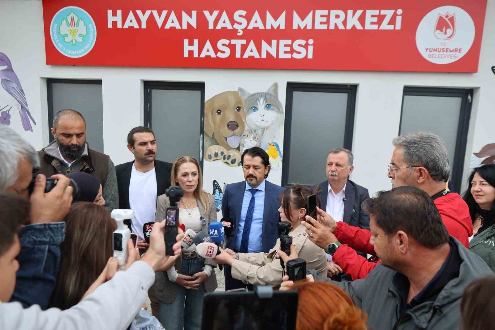 YUNUSEMRE BELEDİYE BAŞKANI SEMİH BALABAN VE FERDİ ZEYREK VAKFI BAŞKANI NURCAN ZEYREK, EGE BÖLGESİ’NİN EN BÜYÜK VE MODERN HAYVAN BARINAKLARINDAN BİRİ OLAN MANİSA HAYVAN YAŞAM MERKEZİ’Nİ ZİYARET EDEREK MERKEZDE İNCELEMELERDE BULUNDU.