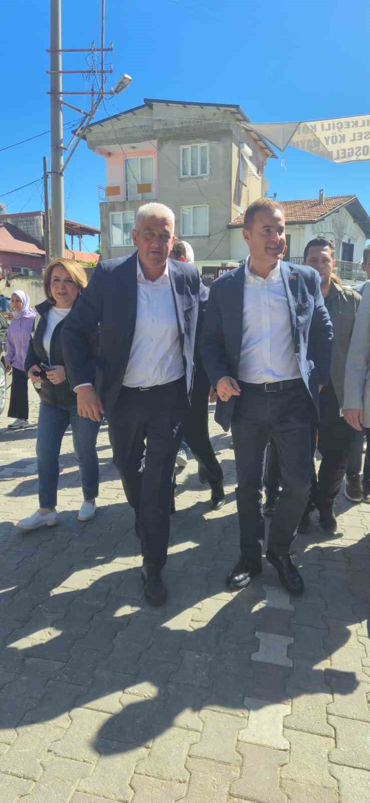 KIZILKEÇİLİ HAYRI