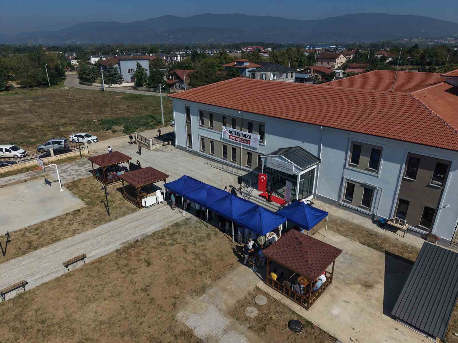 DÜZCE’DE 65 MİLYON LİRA YATIRIM BEDELİ İLE RUH SAĞLIĞI MERKEZİ VE ÇOK DİSİPLİNLİ ÇOCUK VE GENÇ RUH SAĞLIĞI MERKEZİ AÇILDI.