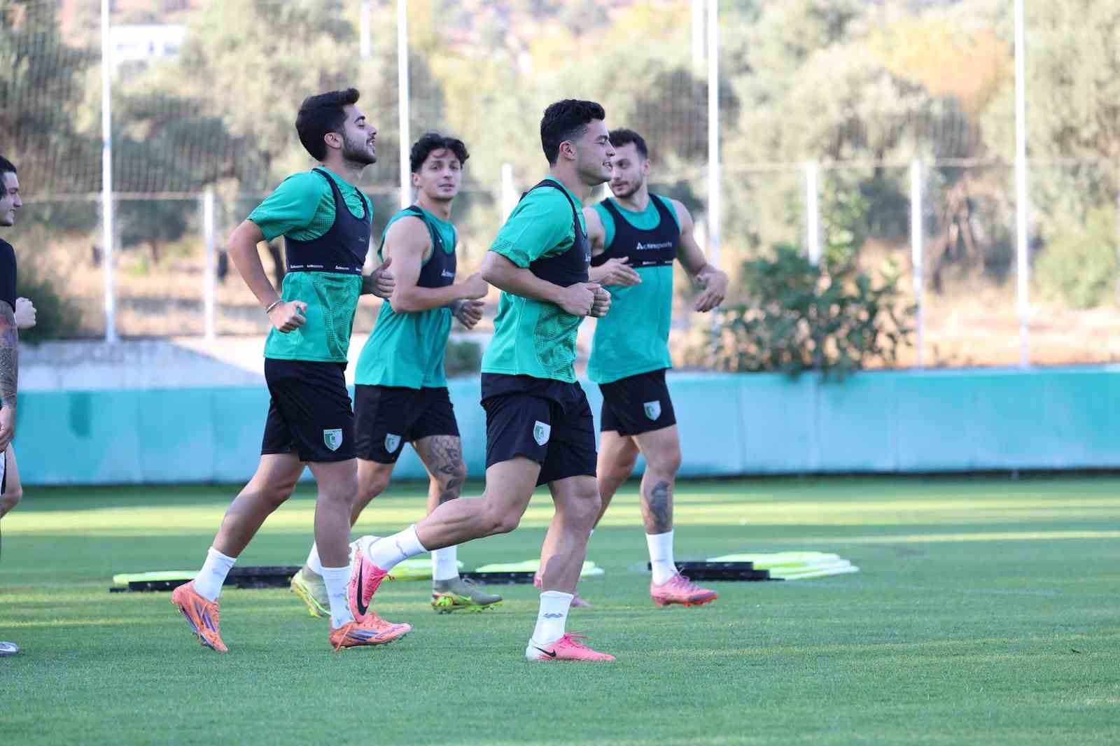 BODRUM FUTBOL KULÜBÜ, TRENDYOL 1. LİG 3. HAFTA MÜCADELESİNDE CUMARTESİ GÜNÜ SAHASINDA OYNAYACAĞI MUĞLASPOR MAÇI HAZIRLIKLARINA DEVAM EDİYOR.