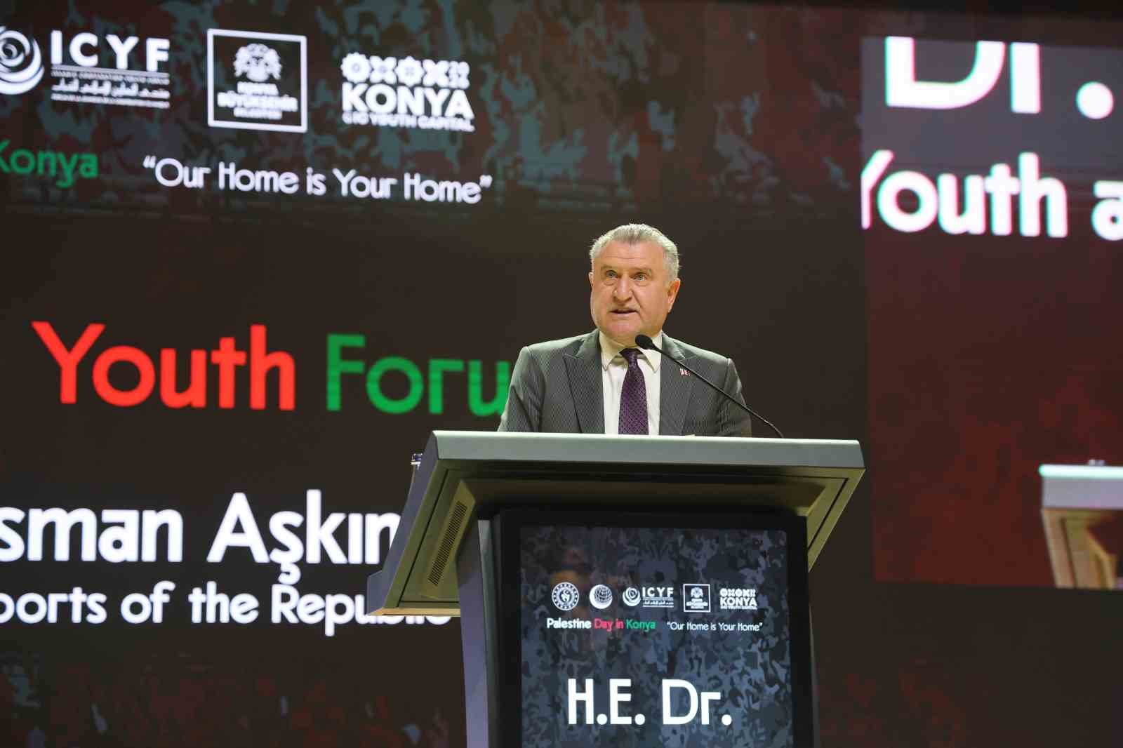GENÇLİK VE SPOR BAKANI AŞKIN OSMAN BAK