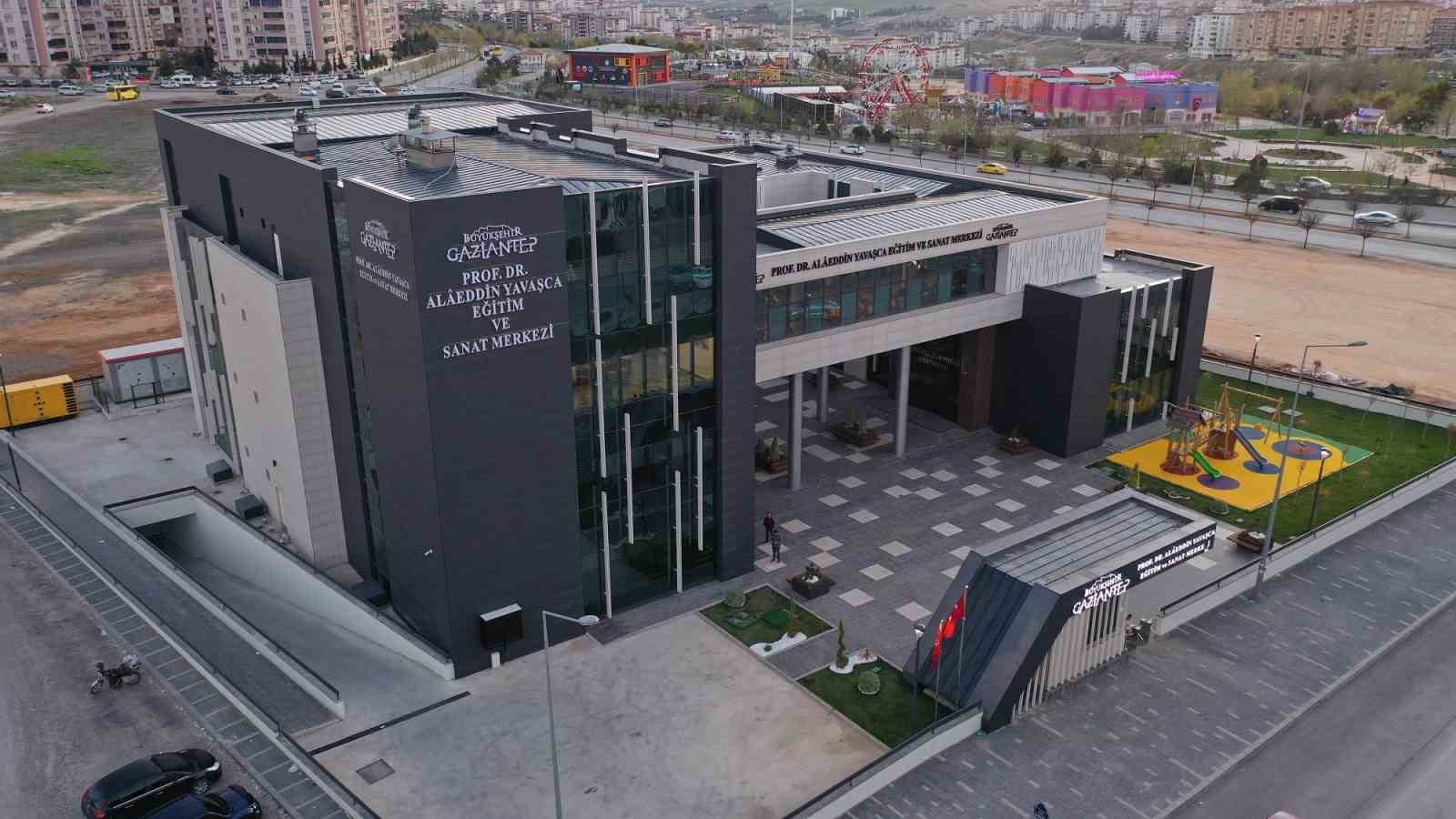GASMEK ÖĞRENCİLERİ HAYALLERİNDEKİ ÜNİVERSİTE VE BÖLÜMLERE YERLEŞTİ