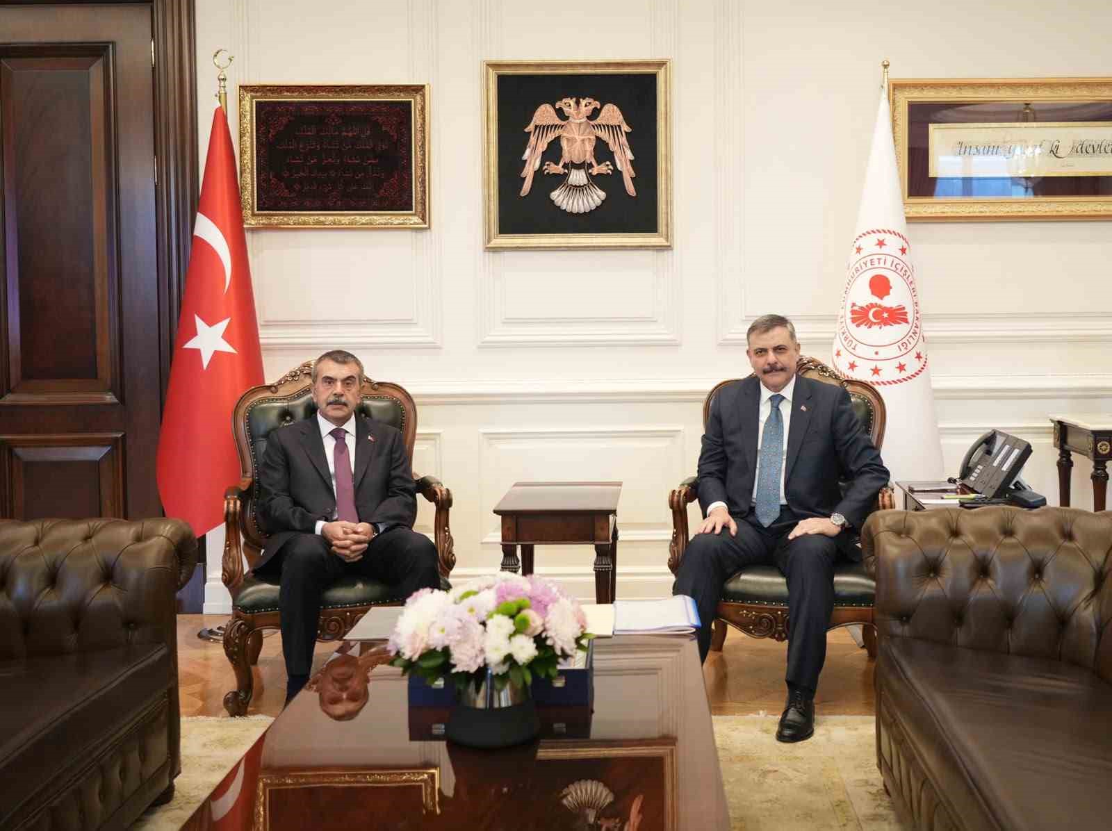MİLLİ EĞİTİM BAKANI YUSUF TEKİN VE İÇİŞLERİ BAKANI MUSTAFA ÇİFTÇİ