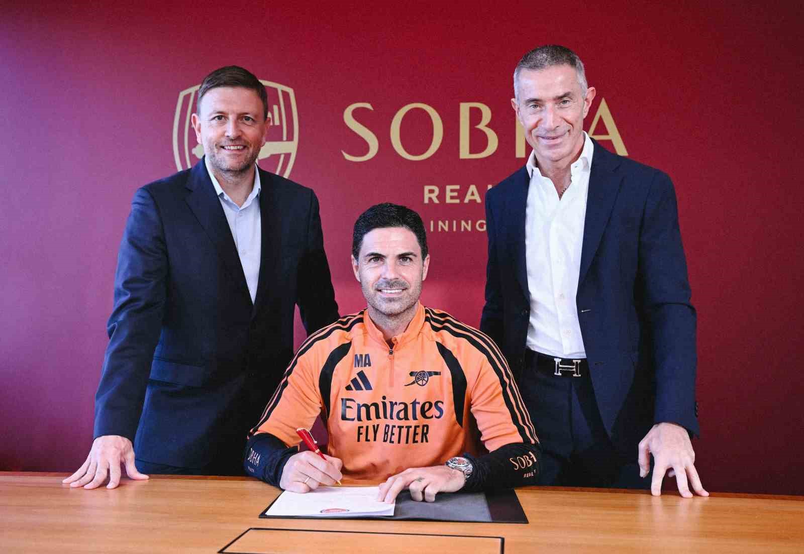 ARSENAL, TEKNİK DİREKTÖR MİKEL ARTETA’NIN SÖZLEŞMESİNİN 2030 YILINA KADAR UZATILDIĞINI AÇIKLADI.