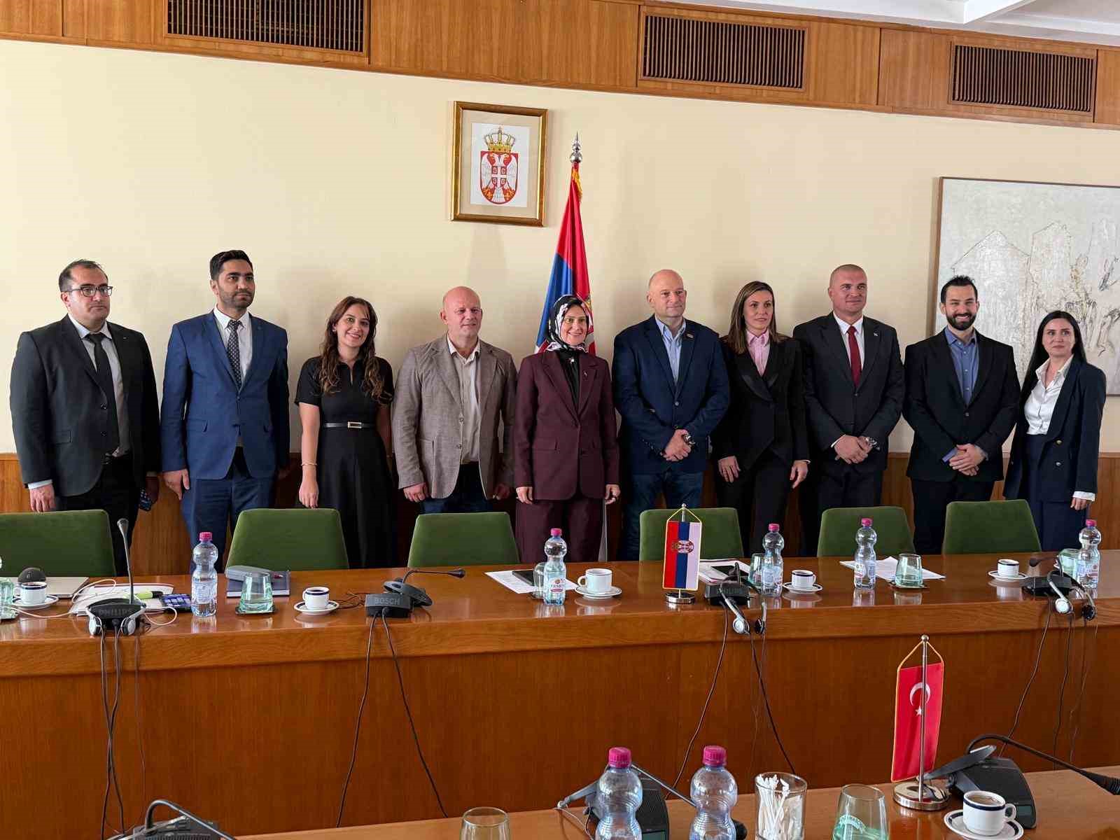 GENÇLİK VE SPOR BAKANLIĞI HEYETİ, BELGRAD'DA ÇEŞİTLİ RESMİ TEMASLARDA BULUNDU.