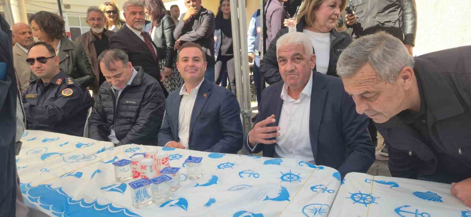KIZILKEÇİLİ HAYRI