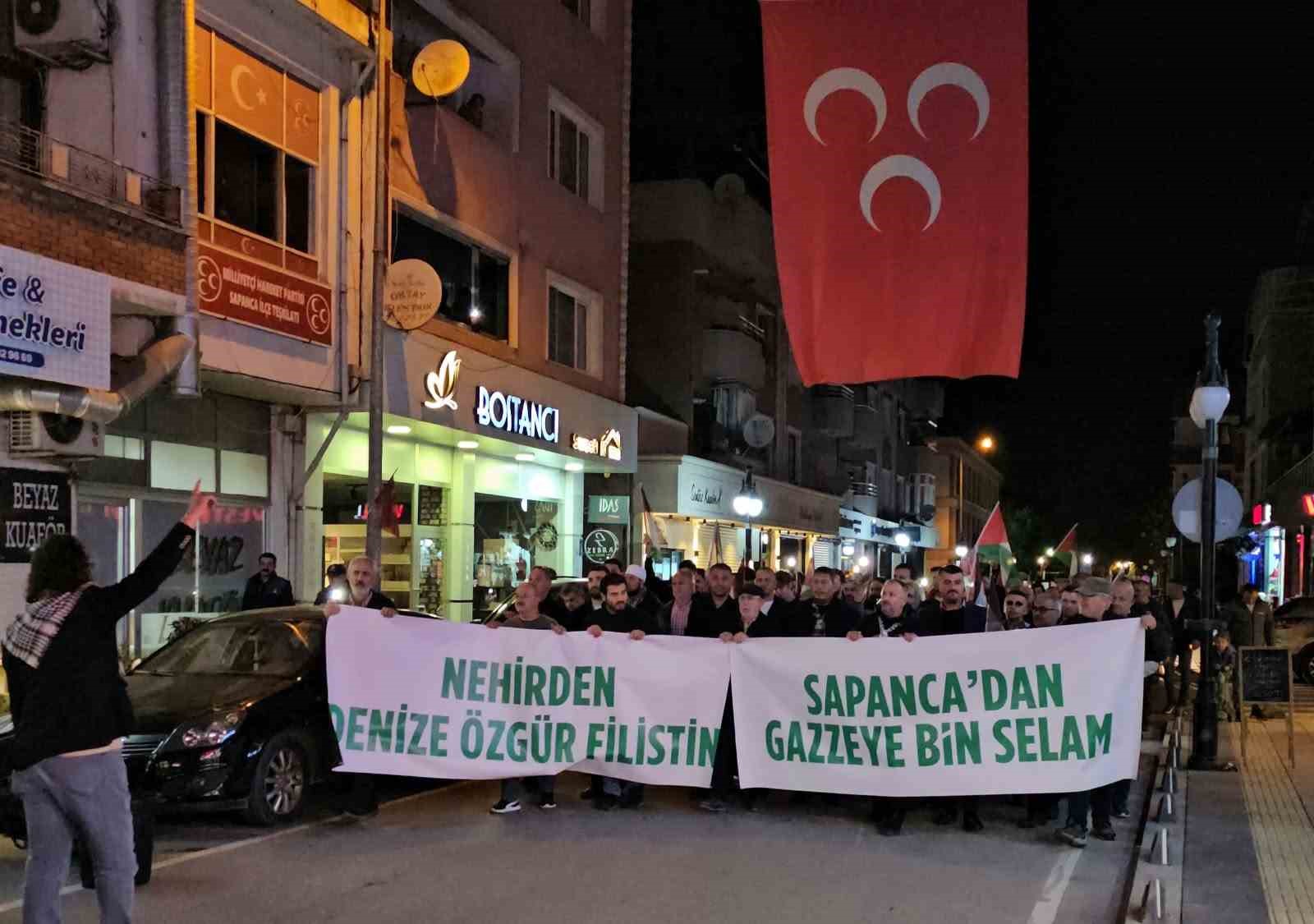 SAPANCA İLÇESİNDE "GAZZE İÇİN YÜRÜYORUZ" ETKİNLİĞİ DÜZENLENDİ.