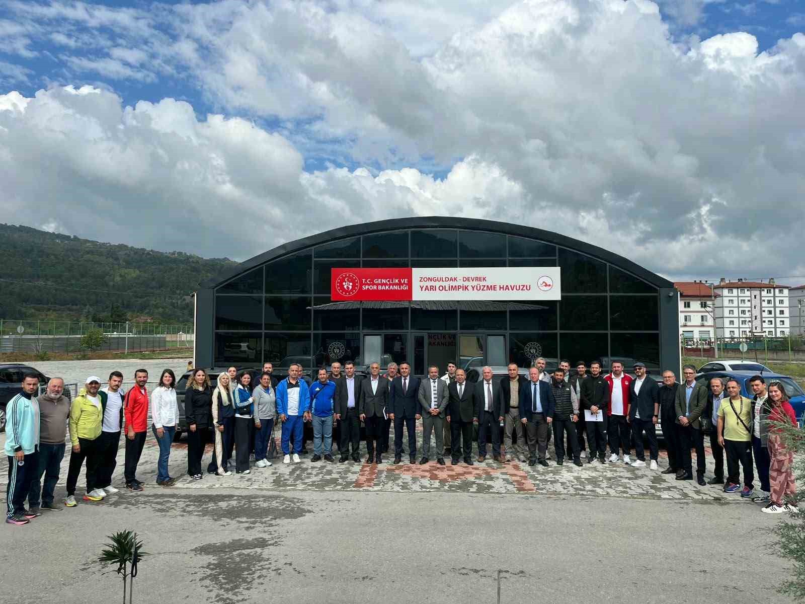 DÜZENLENEN TOPLANTIDA DEVREK VE GÖKÇEBEY YETKİLİLERİ HAZIR BULUNDU