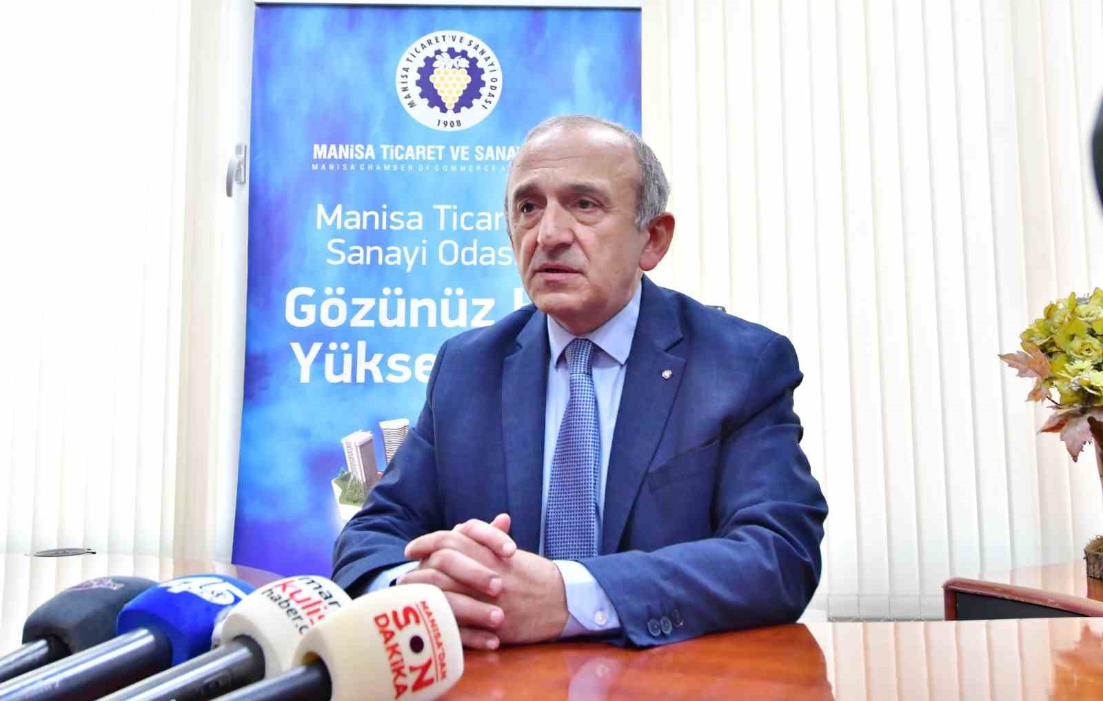MANİSA TİCARET VE SANAYİ ODASI’NDA 2026-2030 DÖNEMİ ORGAN SEÇİMLERİ TAMAMLANDI. YÖNETİM KURULU BAŞKANLIĞI SEÇİMİNDE MEHMET YILMAZ’IN ÖNCÜLÜĞÜNDEKİ SARI LİSTE 54 OY ALIRKEN, GENCAY ESENDAĞ’IN BEYAZ LİSTESİ 6 OYDA KALDI. GEÇERLİ OYLARIN ÇOK BÜYÜK ÇOĞUNLUĞUNU ALAN MEHMET YILMAZ, ÜÇÜNCÜ KEZ YÖNETİM KURULU BAŞKANLIĞINA SEÇİLEREK GÜVEN TAZELEDİ.