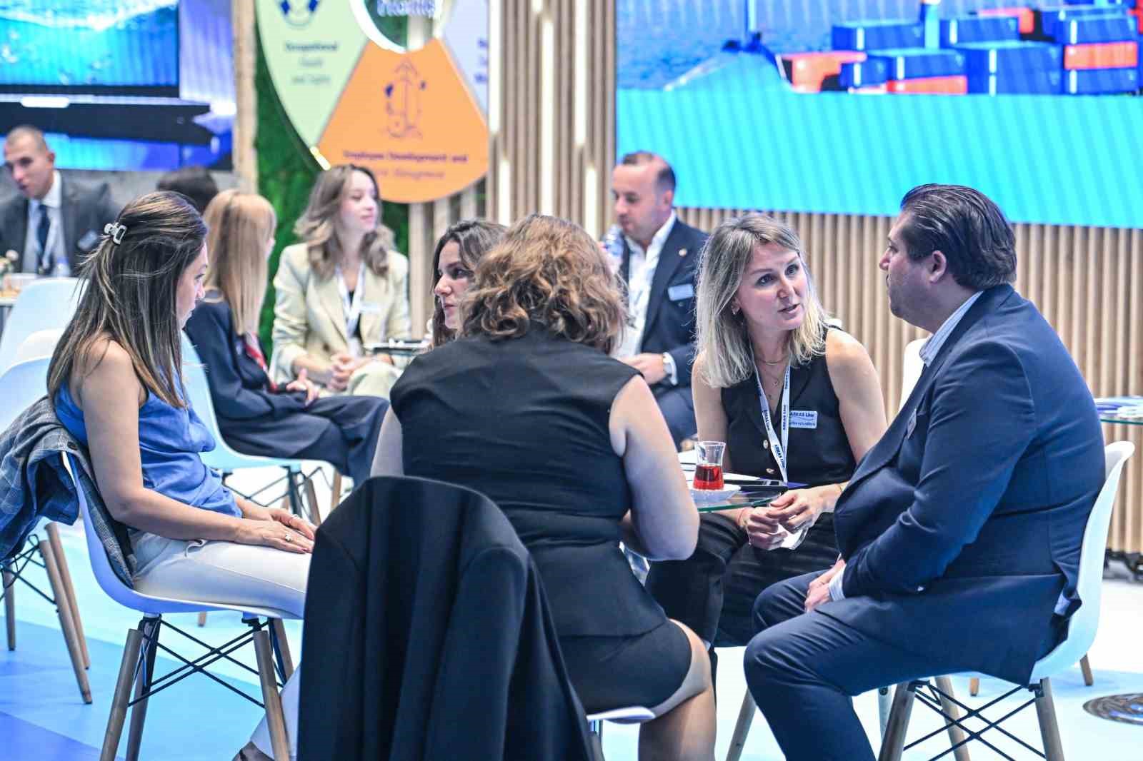 İZMİR BÜYÜKŞEHİR BELEDİYESİ EV SAHİPLİĞİNDE, İZFAŞ TARAFINDAN DÜZENLENEN LOGISTECH-5. ULUSLARARASI LOJİSTİK, DEPOLAMA VE TEKNOLOJİLERİ FUARI, FUAR İZMİR’DE KAPILARINI AÇTI.