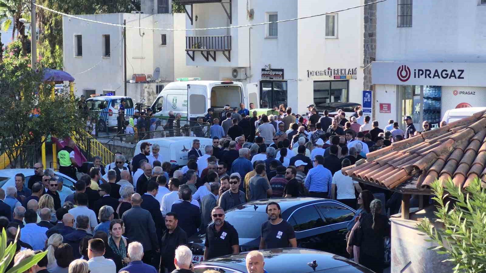 FAHRİ KONSOLOS FİDEL BERBER, SON YOLCULUĞUNA UĞURLANDI