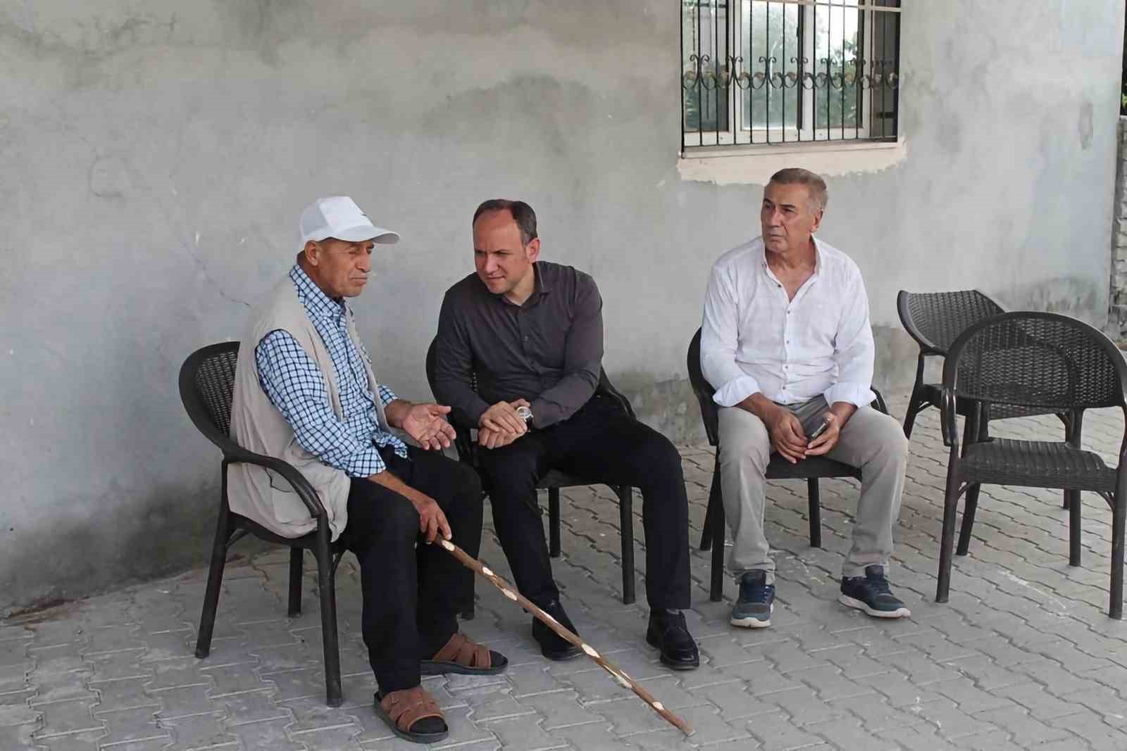 ERZİN KAYMAKAMI YUNUS EMRE AKPINAR, BAMYA HASADININ YAPILDIĞI ALANDA İNCELEMELERDE BULUNDU.