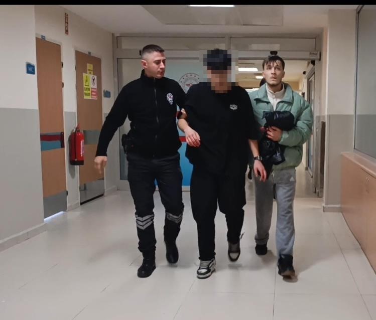 İNEGÖL'DE KIZ MESELESİ İDDİASI KANLI BİTTİ: 1 ÖLÜ, 2 YARALI