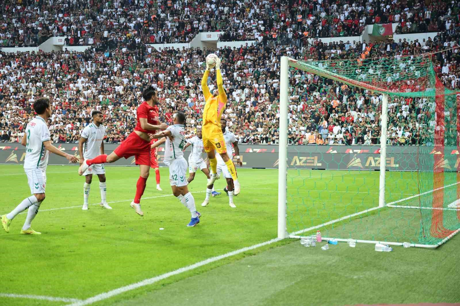 TRENDYOL SÜPER LİG’İN 8. HAFTASINDA AMED SPORTİF FAALİYETLER, EVİNDE KARŞILAŞTIĞI KONYASPOR’U 1-0’LIK SKORLA MAĞLUP ETTİ.