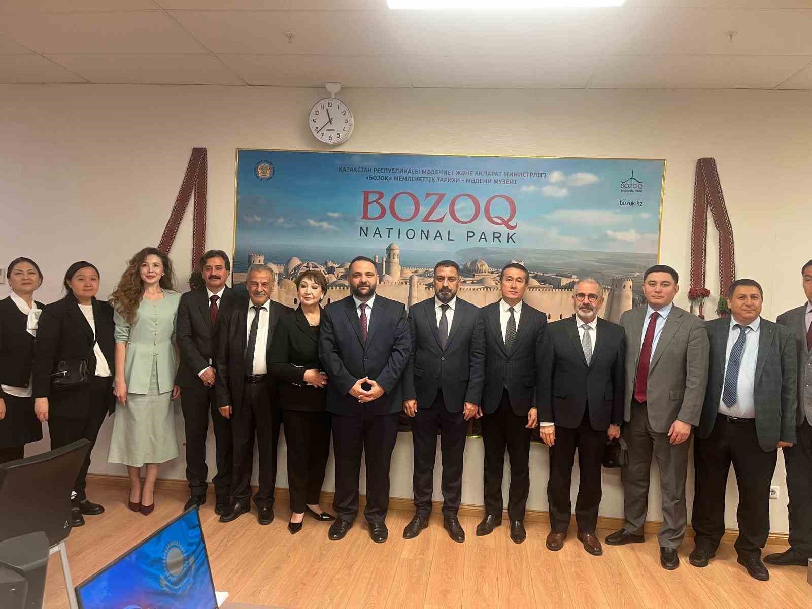 BAŞKAN EKİNCİ’YE BELEDİYE MECLİS ÜYELERİ ERGİN GÜL, MEHMET LALE VE LÜTFÜ ŞENER, BOZOK ÜNİVERSİTESİ SANAT TARİHİ BÖLÜM BAŞKANI PROF. DR. MEHMET KUTLU İLE DR. LEİLA KUTLU EŞLİK ETTİ.