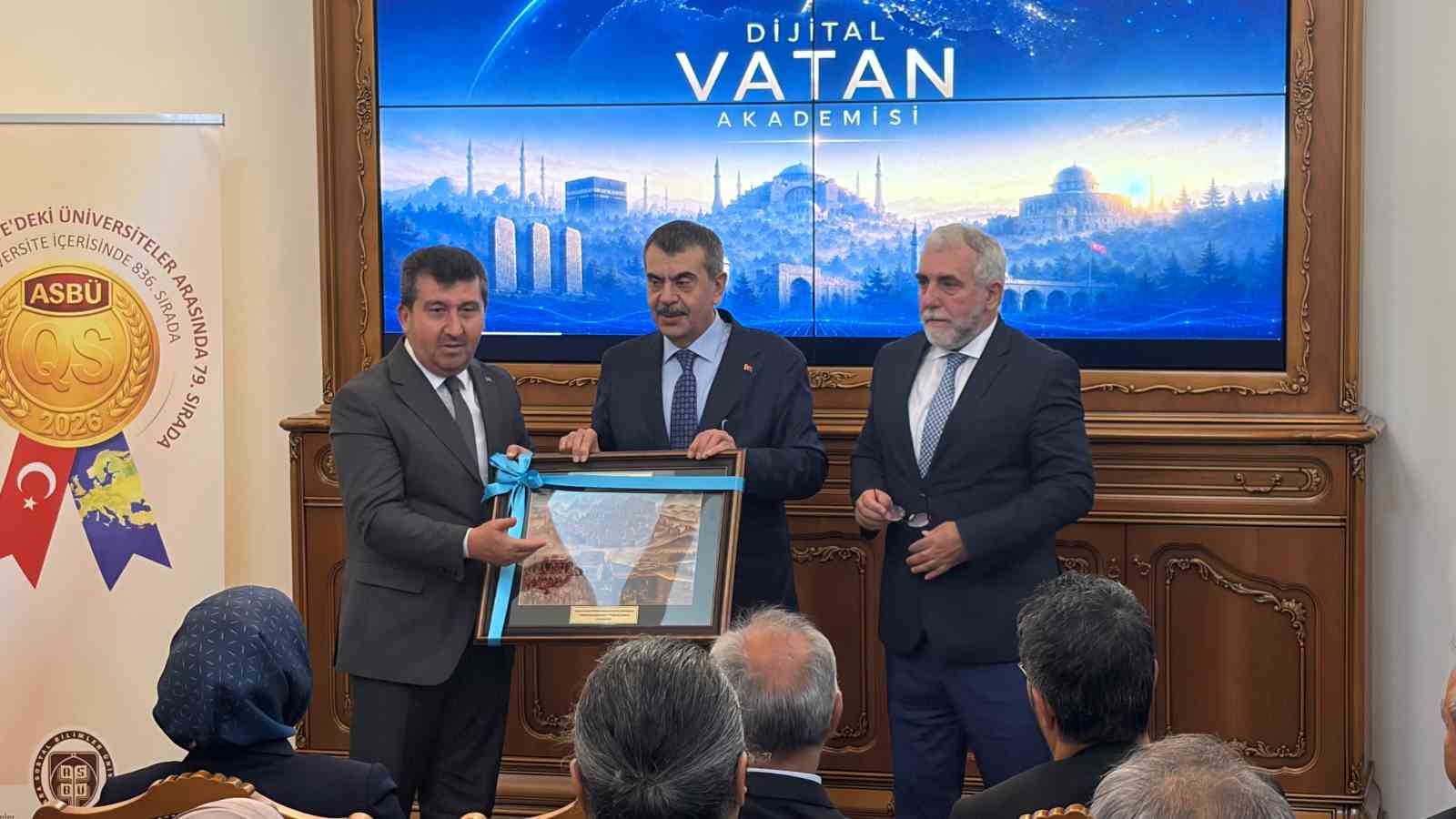 MİLLİ EĞİTİM BAKANI YUSUF TEKİN, ANKARA SOSYAL BİLİMLER ÜNİVERSİTESİ'NDE DÜZENLENEN ‘DİJİTAL VATAN AKADEMİSİ AÇILIŞ DERSİ'NE KATILDI.