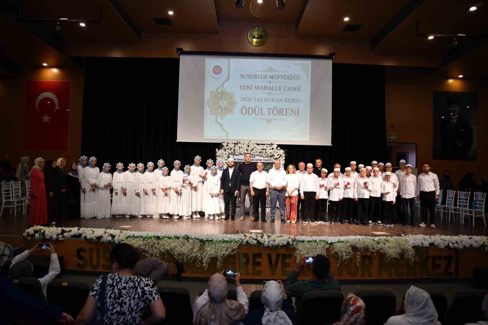 SUSURLUK'TA YAZ KUR'AN KURSLARI KAPANIŞ PROGRAMI DÜZENLENDİ