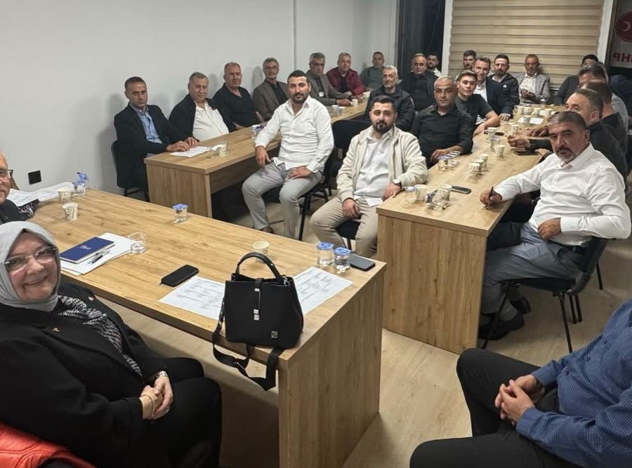 MİLLİYETÇİ HAREKET PARTİSİ (MHP) SALİHLİ İLÇE TEŞKİLATI, İLÇE BAŞKANI ZEKİ KAYDA BAŞKANLIĞINDA GERÇEKLEŞTİRDİĞİ TOPLANTIDA GÖREV DAĞILIMINI BELİRLEDİ.