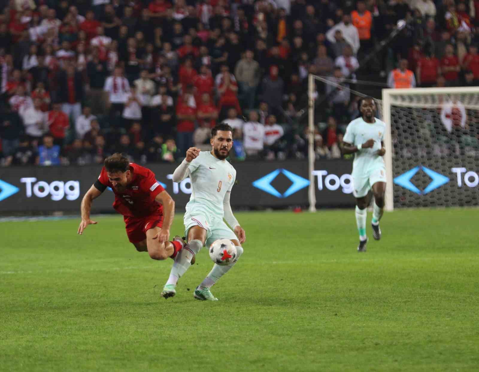 A MİLLİ FUTBOL TAKIMI, UEFA ULUSLAR A LİGİ 1. GRUP İLK MAÇINDA FRANSA İLE KOCAELİ'DE KARŞILAŞIYOR. MÜCADELENİN İLK YARISI GOLSÜZ EŞİTLİKLE TAMAMLANDI.
