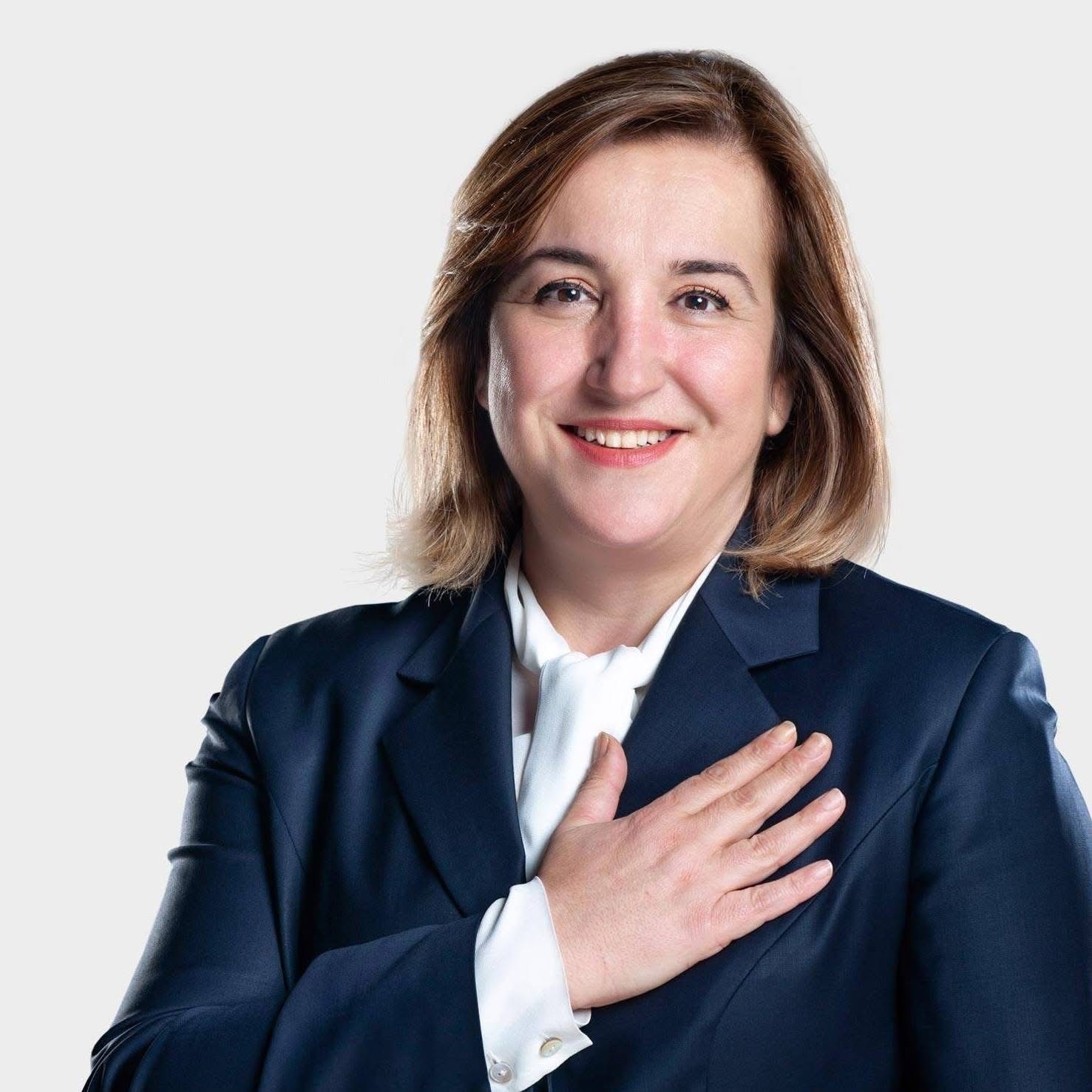AZİZE SİBEL GÖNÜ