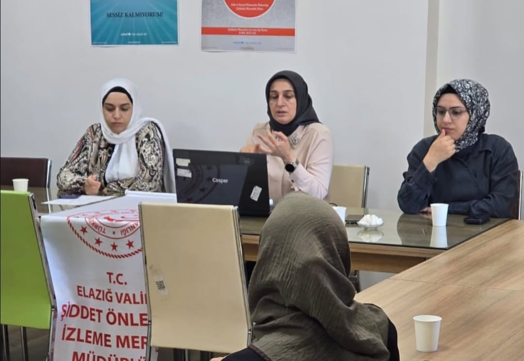 ARICAK İLÇE DEVLET HASTANESİNDE KADINA YÖNELİK ŞİDDETLE MÜCADELE EĞİTİMİ