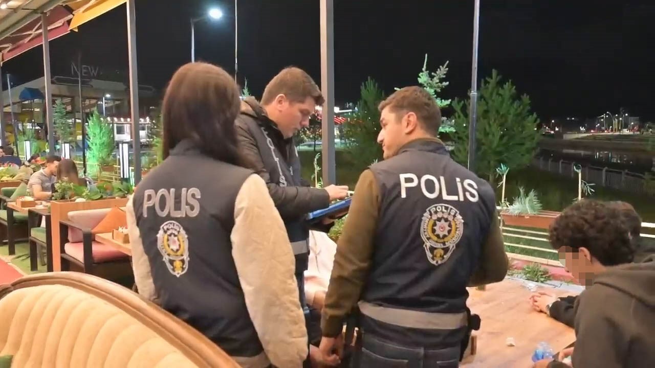 AĞRI’DA 77 EKİBİN KATILDIĞI DENETİMDE 34 ARANAN KİŞİ YAKALANDI, 861 BİN LİRA CEZA KESİLDİ