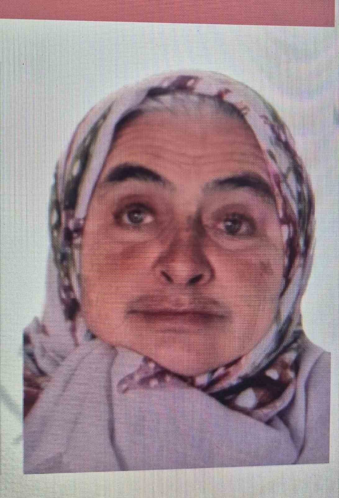 BURSA'NIN BÜYÜKORHAN İLÇESİNDE 3 GÜNDÜR KAYIP OLAN 61 YAŞINDAKİ ZİHİNSEL ENGELLİ FATMA AYBEY İÇİN EKİPLER SEFERBER OLDU.