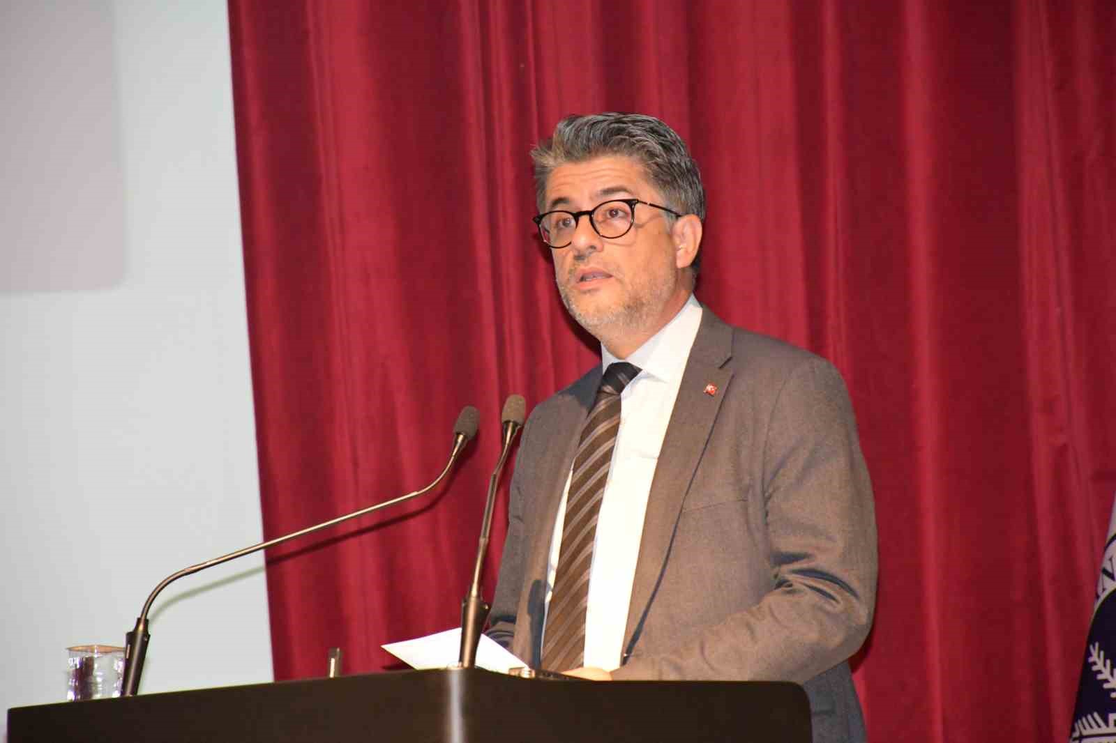 ÇANAKKALE ÜNİVERSİTESİ REKTÖRÜ PROF. DR. RAMAZAN CÜNEYT ERENOĞLU